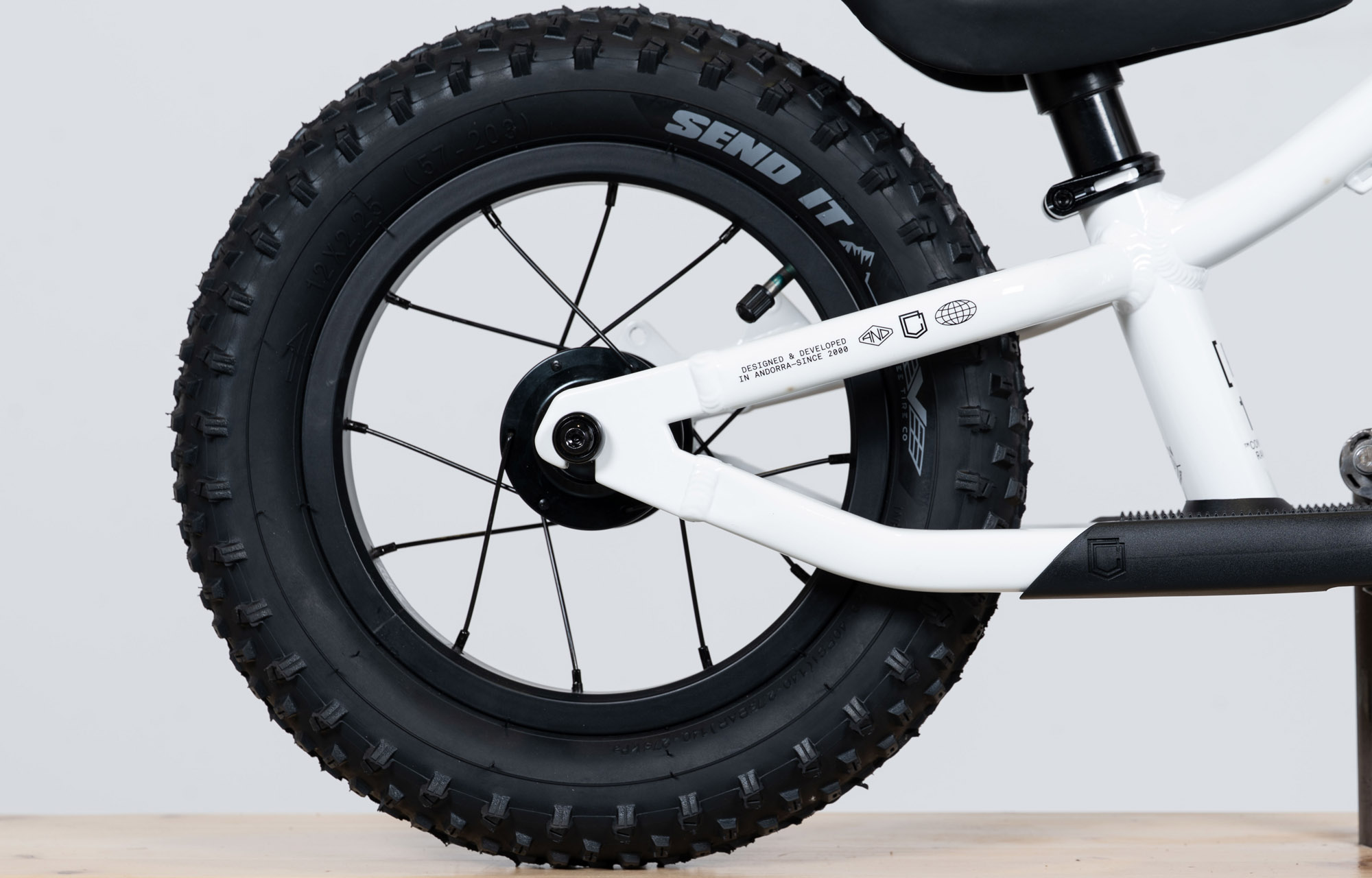 COMMENCAL RAMONES 12 PUSH BIKE WHITE - (25170300) image large number 0