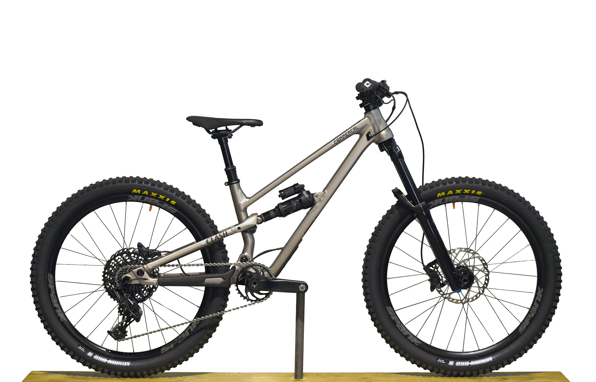 COMMENCAL CLASH 24 V2 CHAMPAGNE - 24 (22170600) image number null