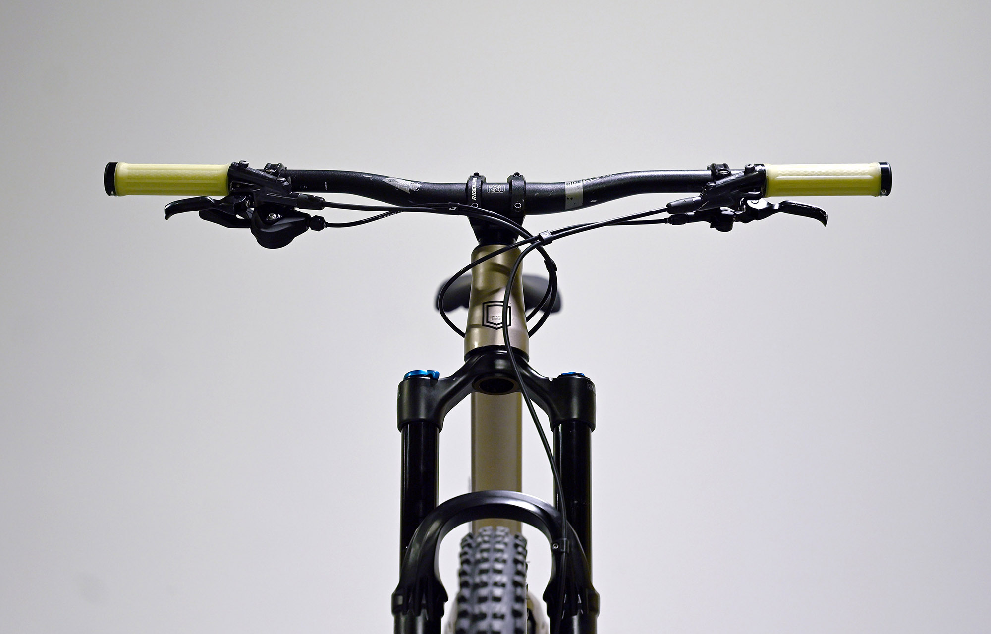 COMMENCAL CLASH JR CHAMPAGNE - (22170700) image cover number large 3