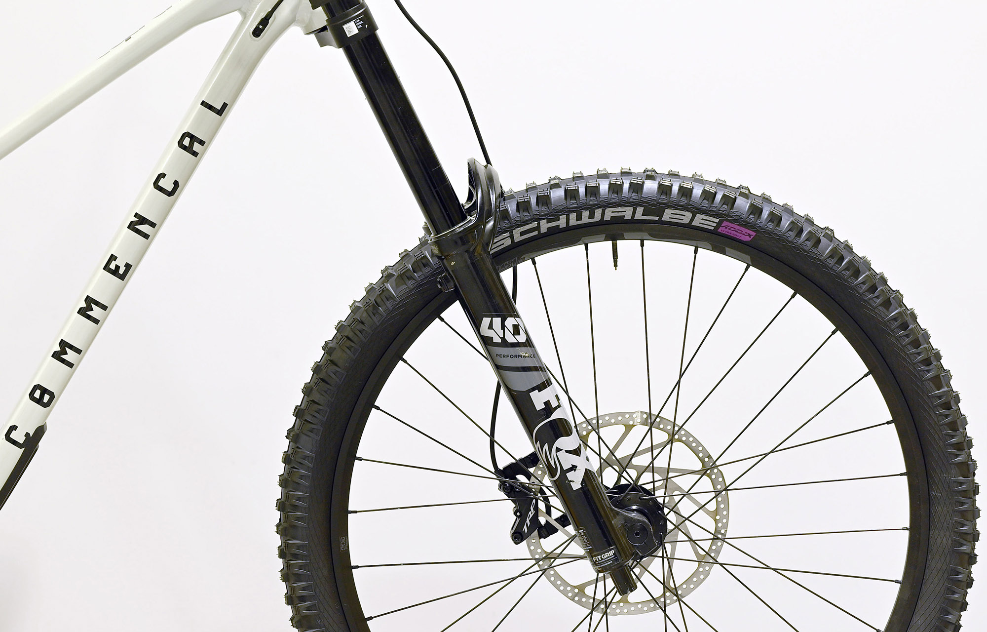 COMMENCAL SUPREME DH V5 ESSENTIAL CLEAR SILVER - L (23150103) image number null
