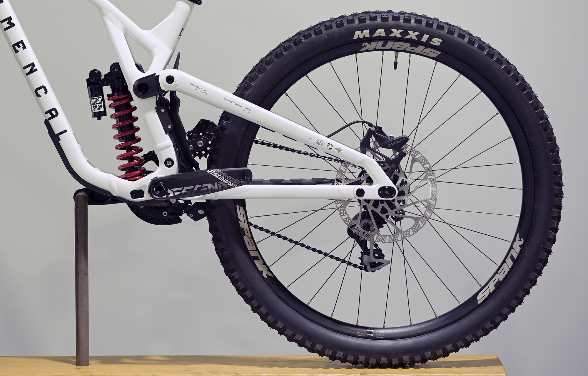 COMMENCAL SUPREME DH V5 XS PURE WHITE - (25174100) image cover number large 5