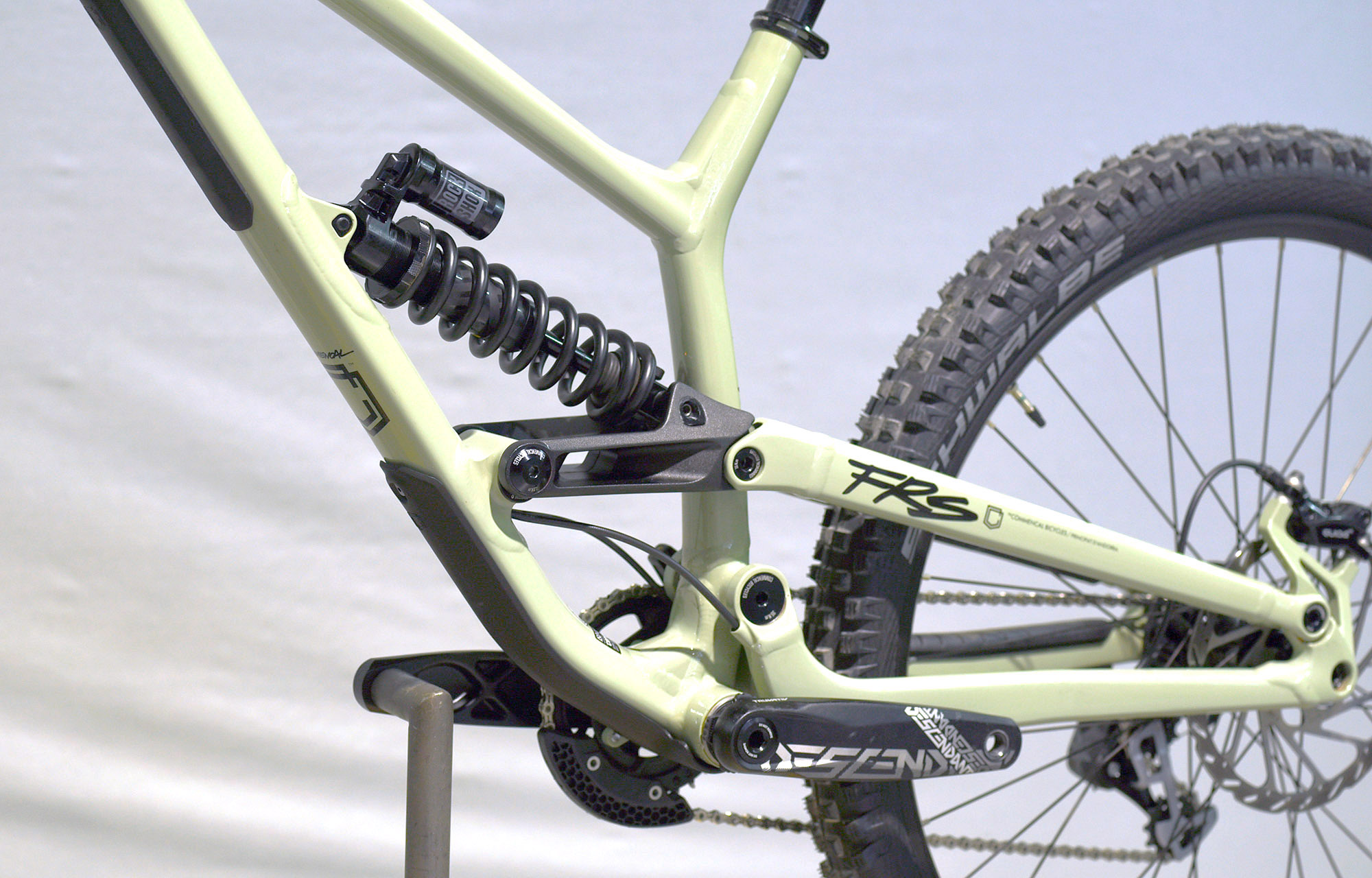 COMMENCAL FRS RIDE HERITAGE GREEN - M (22150402) image number null