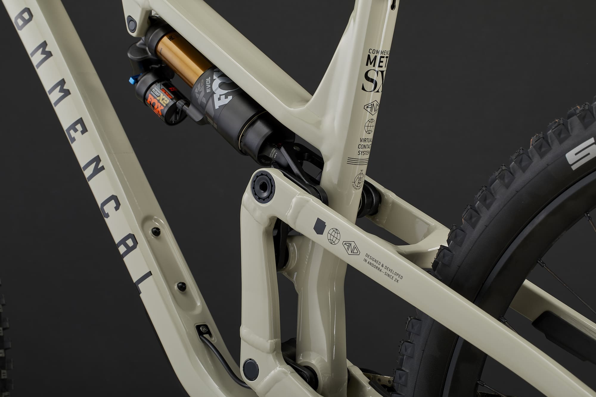 COMMENCAL META SX V5 T-TYPE CHALK image number null