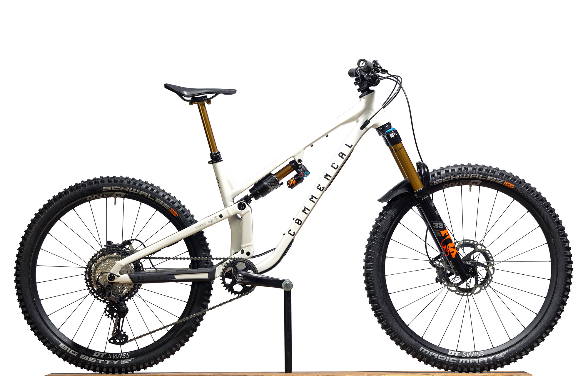 COMMENCAL META SX V5 SIGNATURE CLEAR SILVER (M) image number null