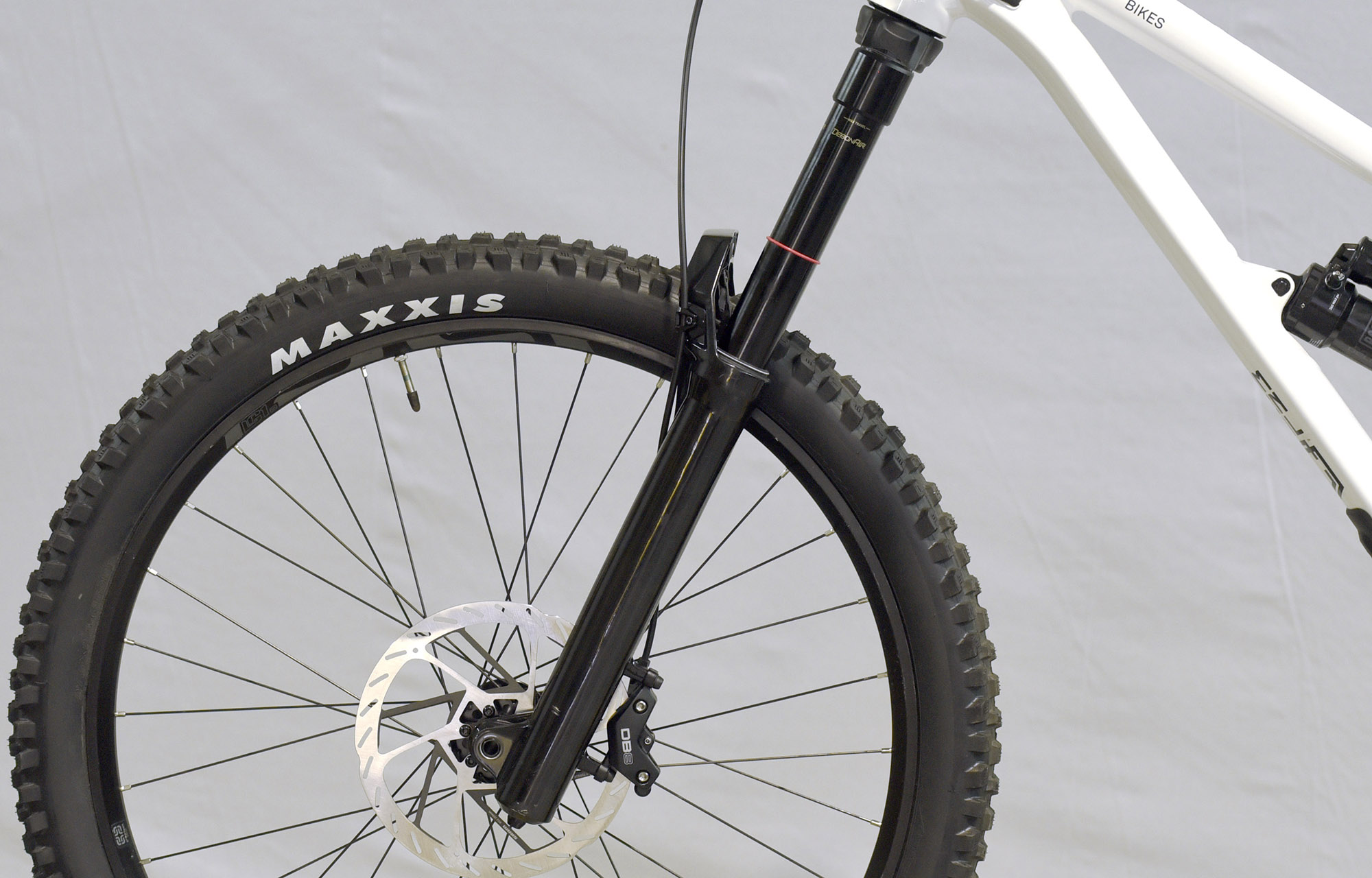 COMMENCAL CLASH RIDE PURE WHITE NEW ROCKSHOX - M (23130102) image number null