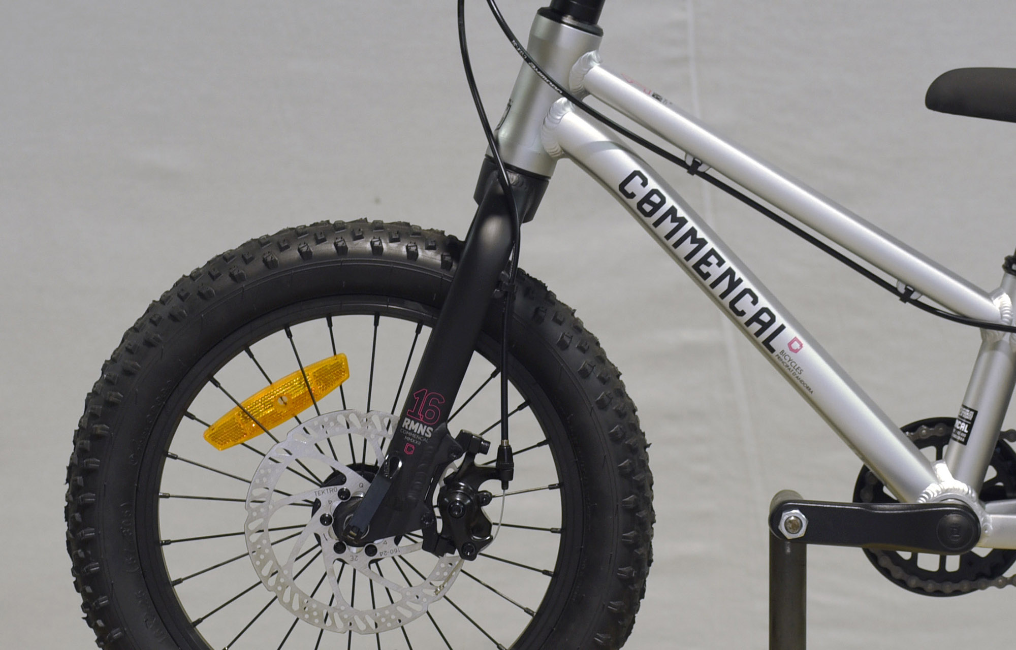 COMMENCAL RAMONES 16 SILVER - 16 (22172900) image number null