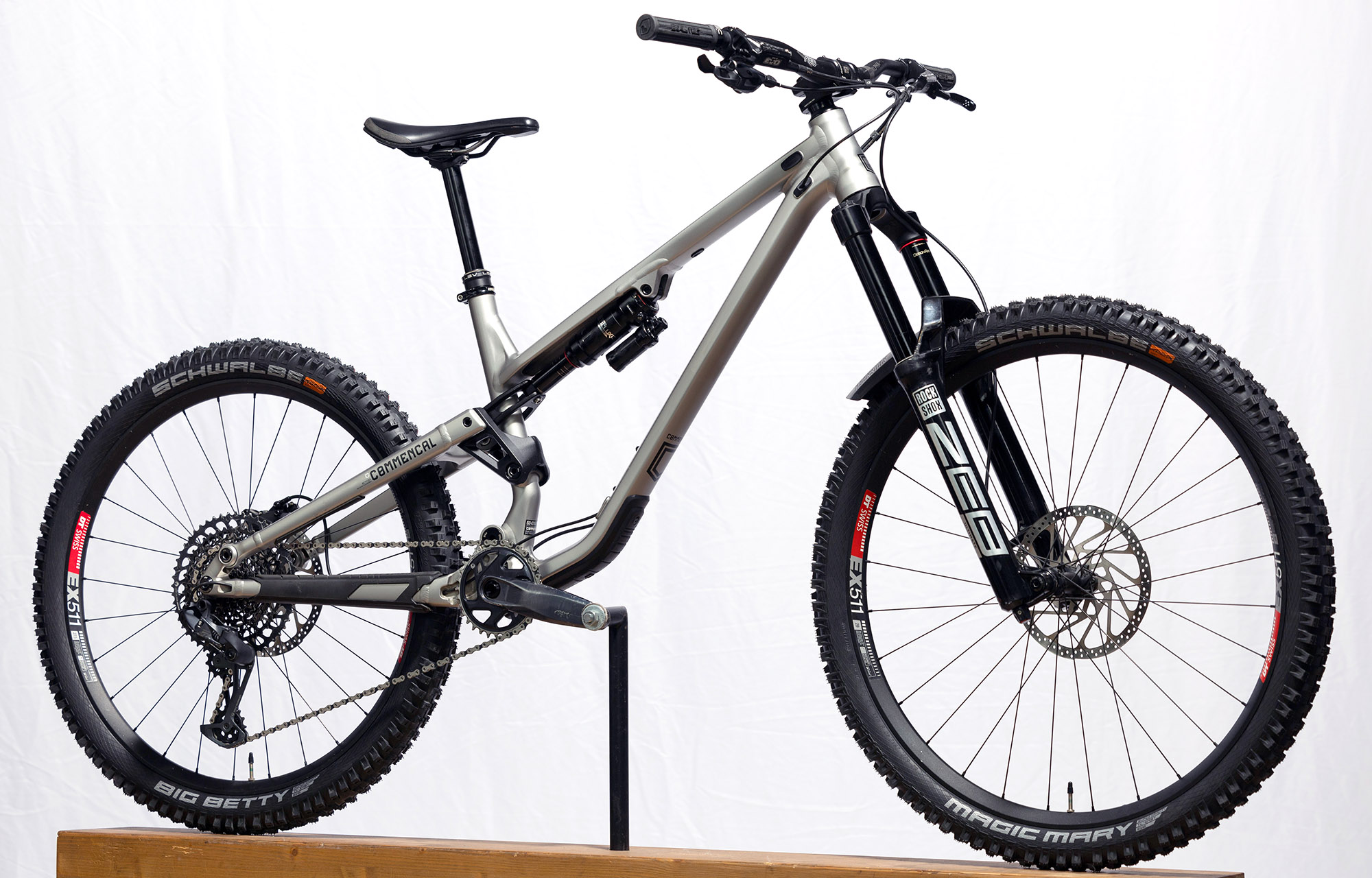 COMMENCAL META SX V4 RACE SILVER - M (22130802) image number null