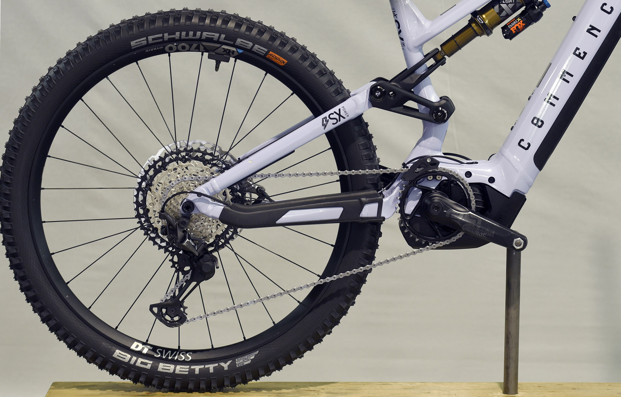 COMMENCAL META POWER SX BOSCH SIGNATURE LIGHT PURPLE / BLACK - M (22180802) 609 km image number null