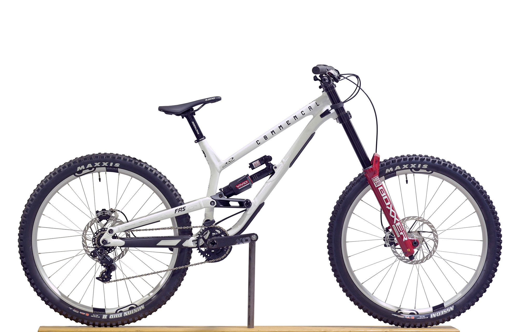 COMMENCAL FRS ULTIMATE WHISTLER EDITION 2 - M (24158202) image number null