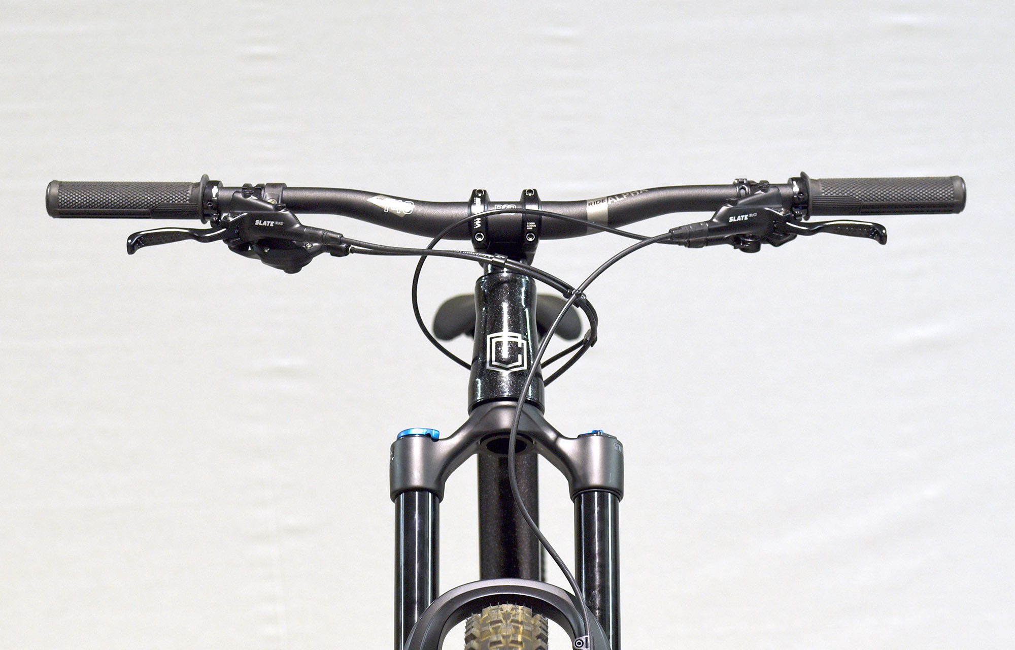 COMMENCAL CLASH XS GLITTERY BLACK - (23170800) image number null