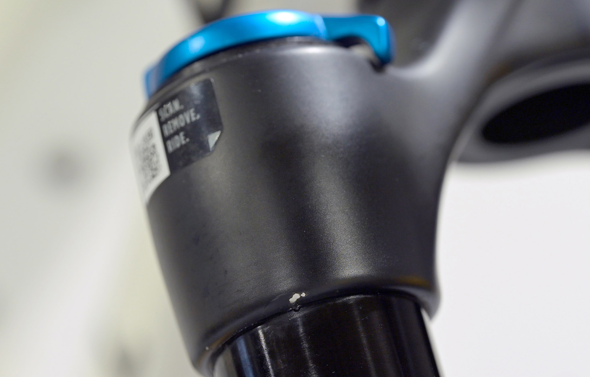 COMMENCAL META SX V5 ESSENTIAL CLEAR SILVER - M (23131602) image cover number large 5