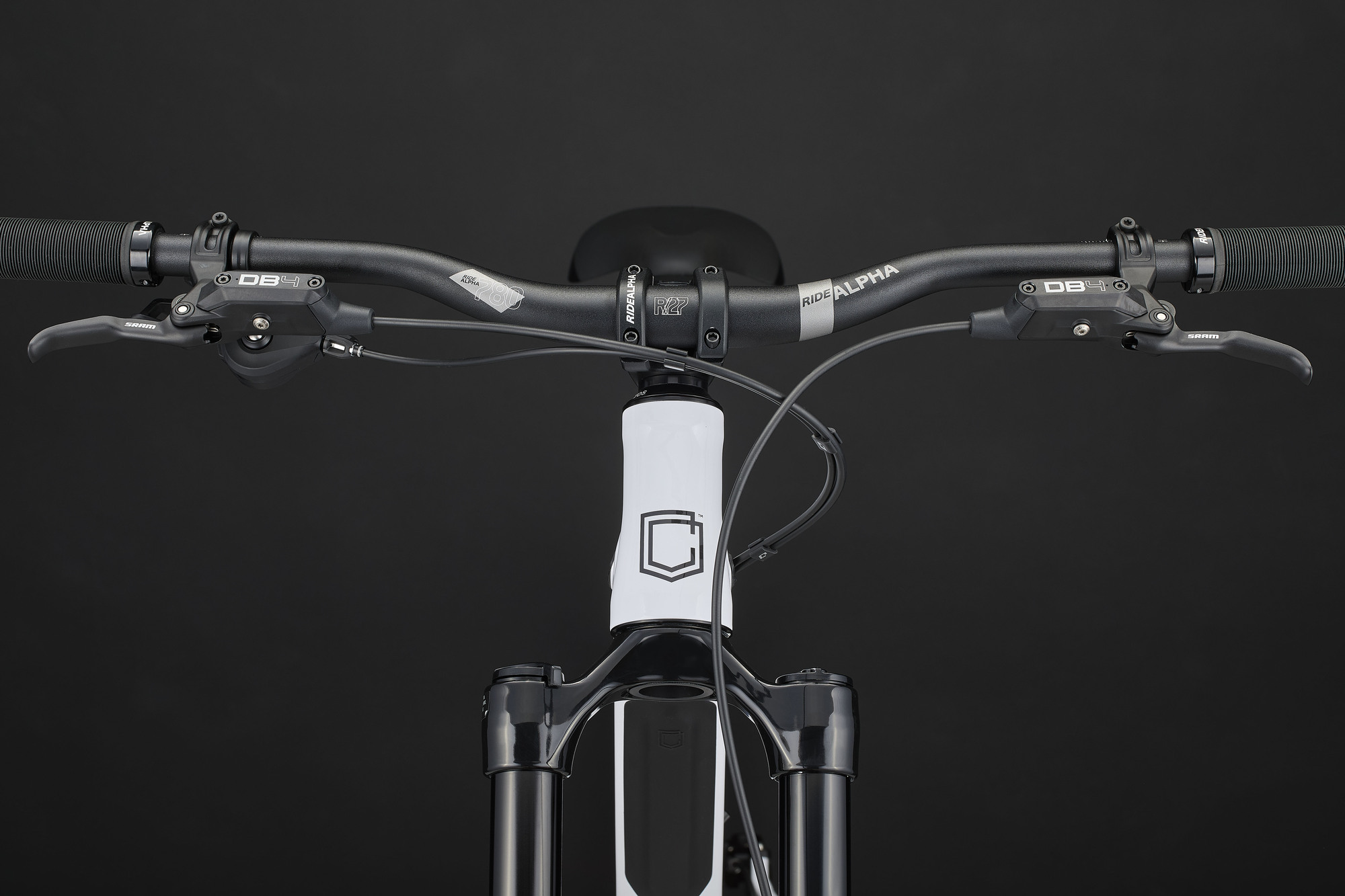 COMMENCAL CLASH ORIGIN MARZO PURE WHITE 2026 image number null