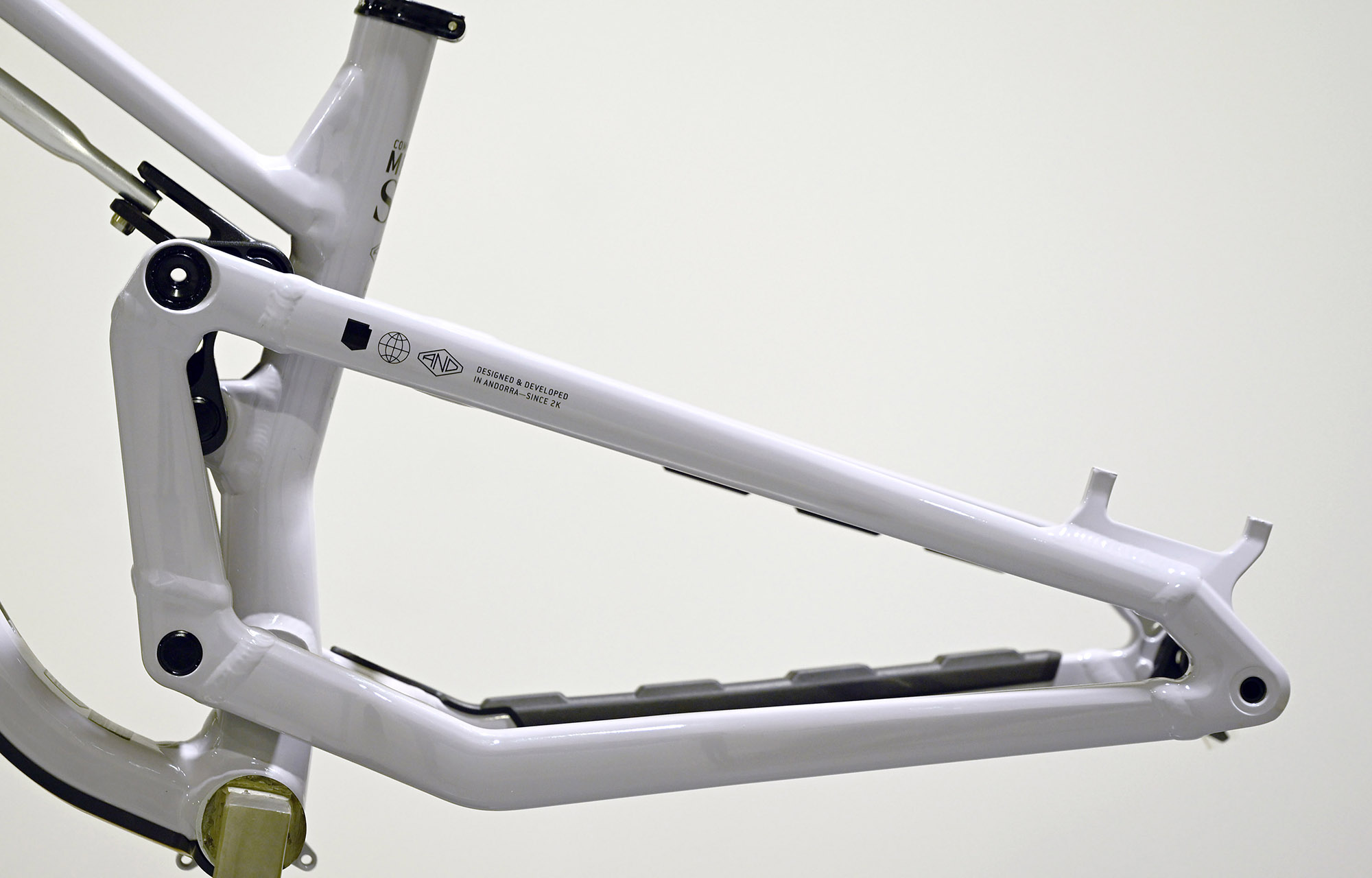 FRAME COMMENCAL META SX V5 TEAM CLOUD - S (23231301) image cover number large 4