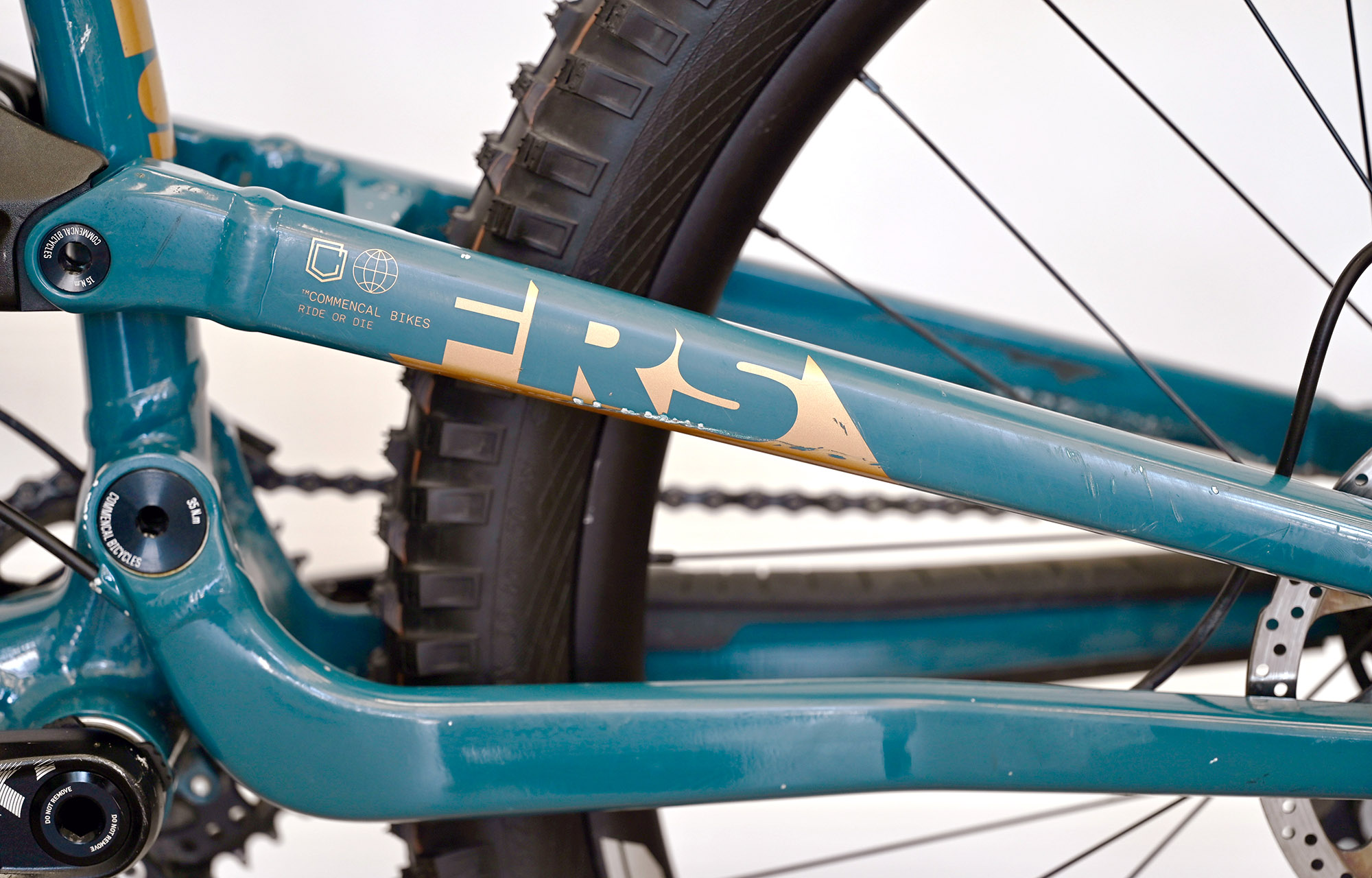 COMMENCAL FRS OHLINS EDITION AQUA BLUE - L (23150603) image number null