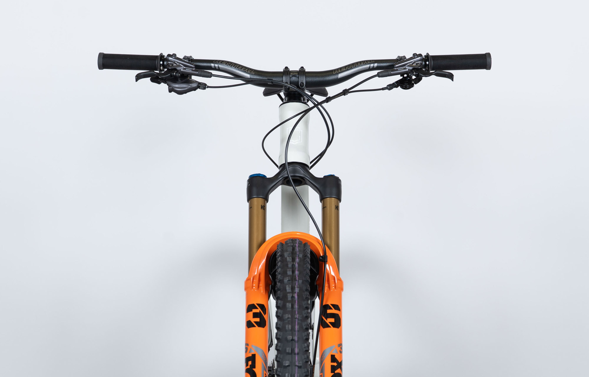 COMMENCAL META V5 SIGNATURE CLEAR SILVER - L (23121003) image large number 3