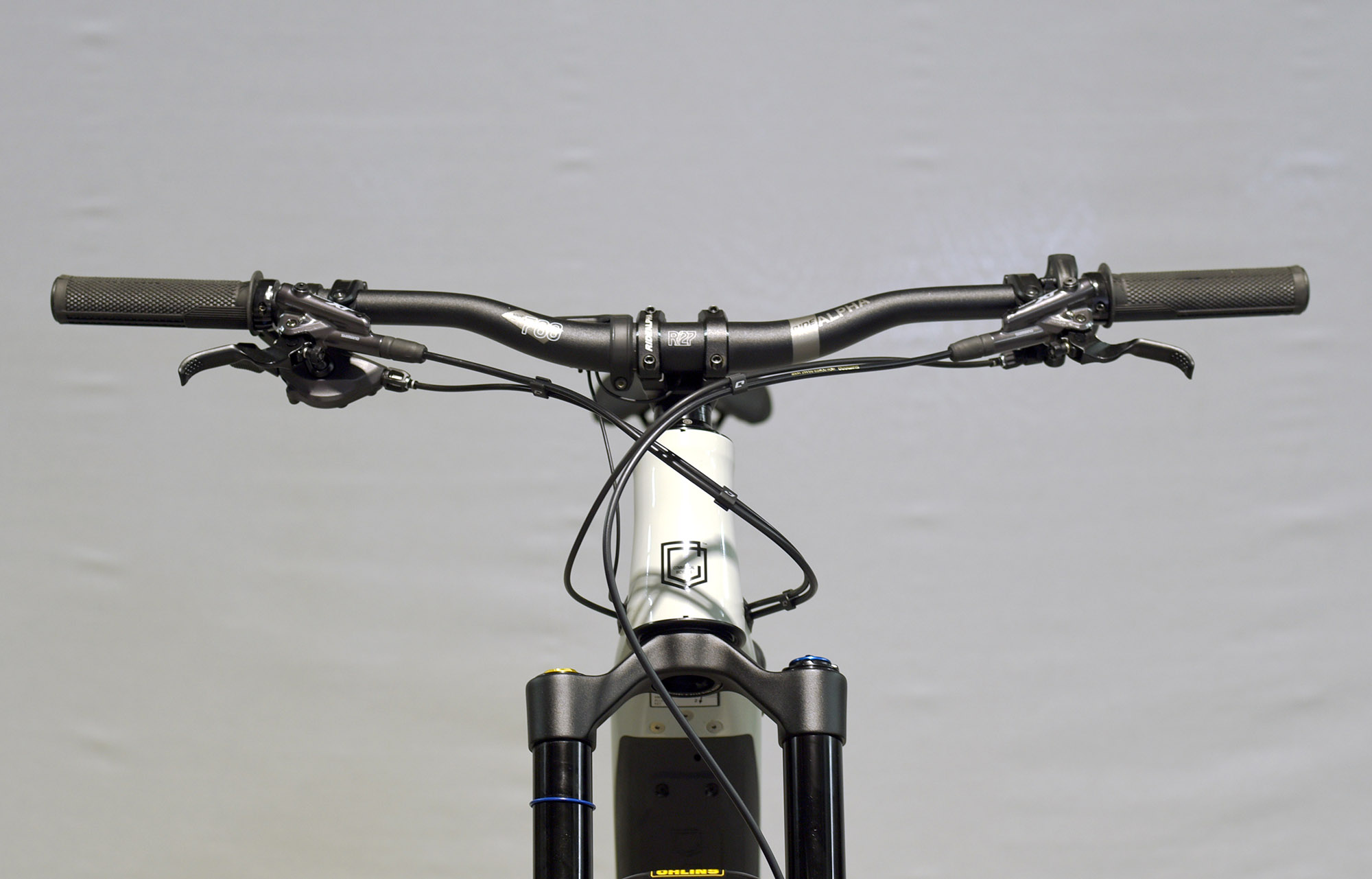 COMMENCAL META POWER TR OHLINS EDITION ASH GREY - M (22181602) 1160km image number null