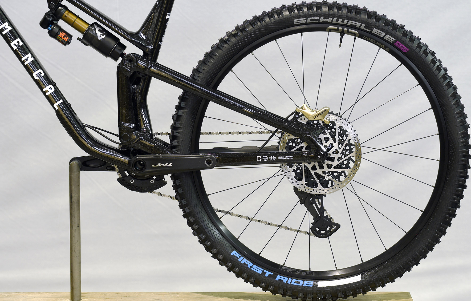 COMMENCAL META V5 GLITTERY BLACK [COMMENCAL TEAM] ALC - L (24100027) image number null