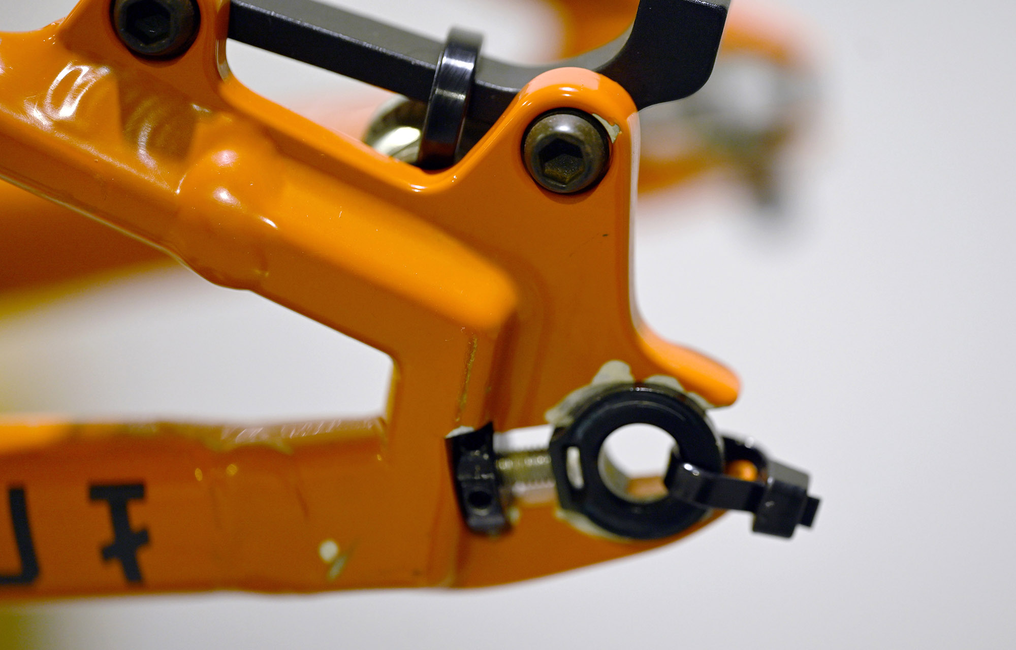 FRAME KIT COMMENCAL ABSOLUT 24 ORANGE - (21173800) image number null