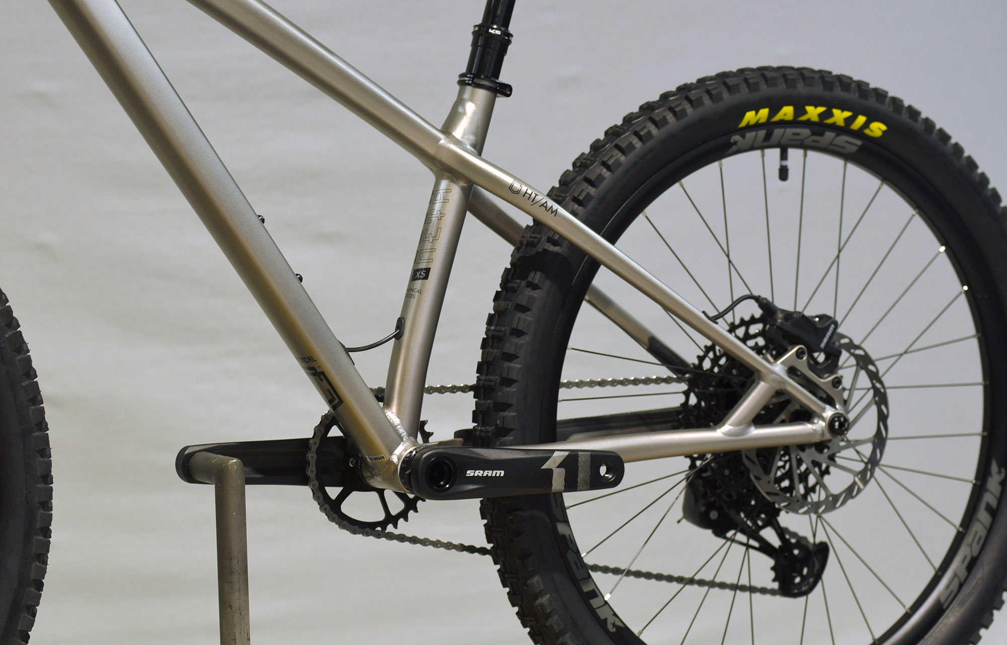 COMMENCAL META HT XS CHAMPAGNE - XS (22170400) image number null