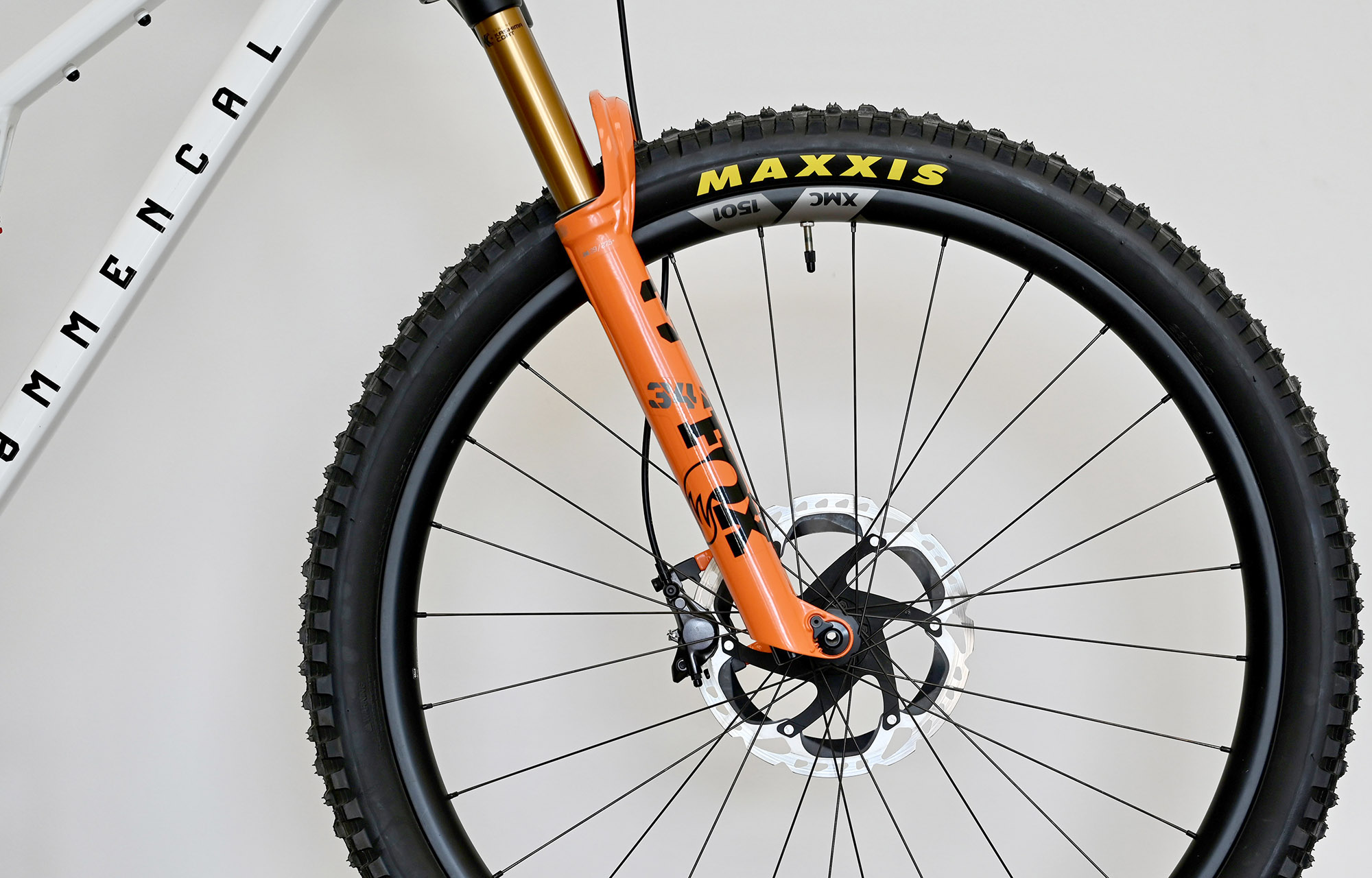 COMMENCAL T.E.M.P.O. SIGNATURE CLEAR SILVER - M (23120402) image cover number large 3