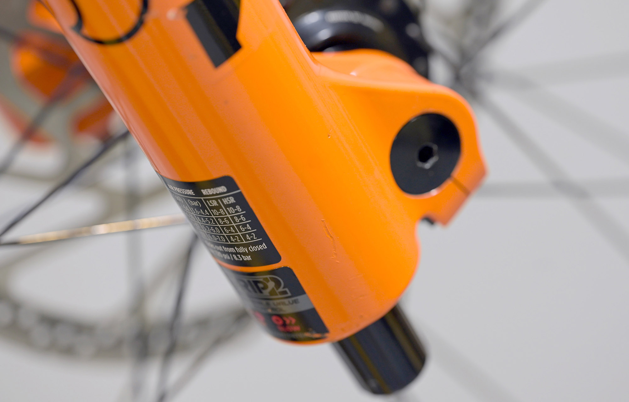 COMMENCAL SUPREME DH V5 SIGNATURE PURE WHITE - S (22150901) image cover number large 8