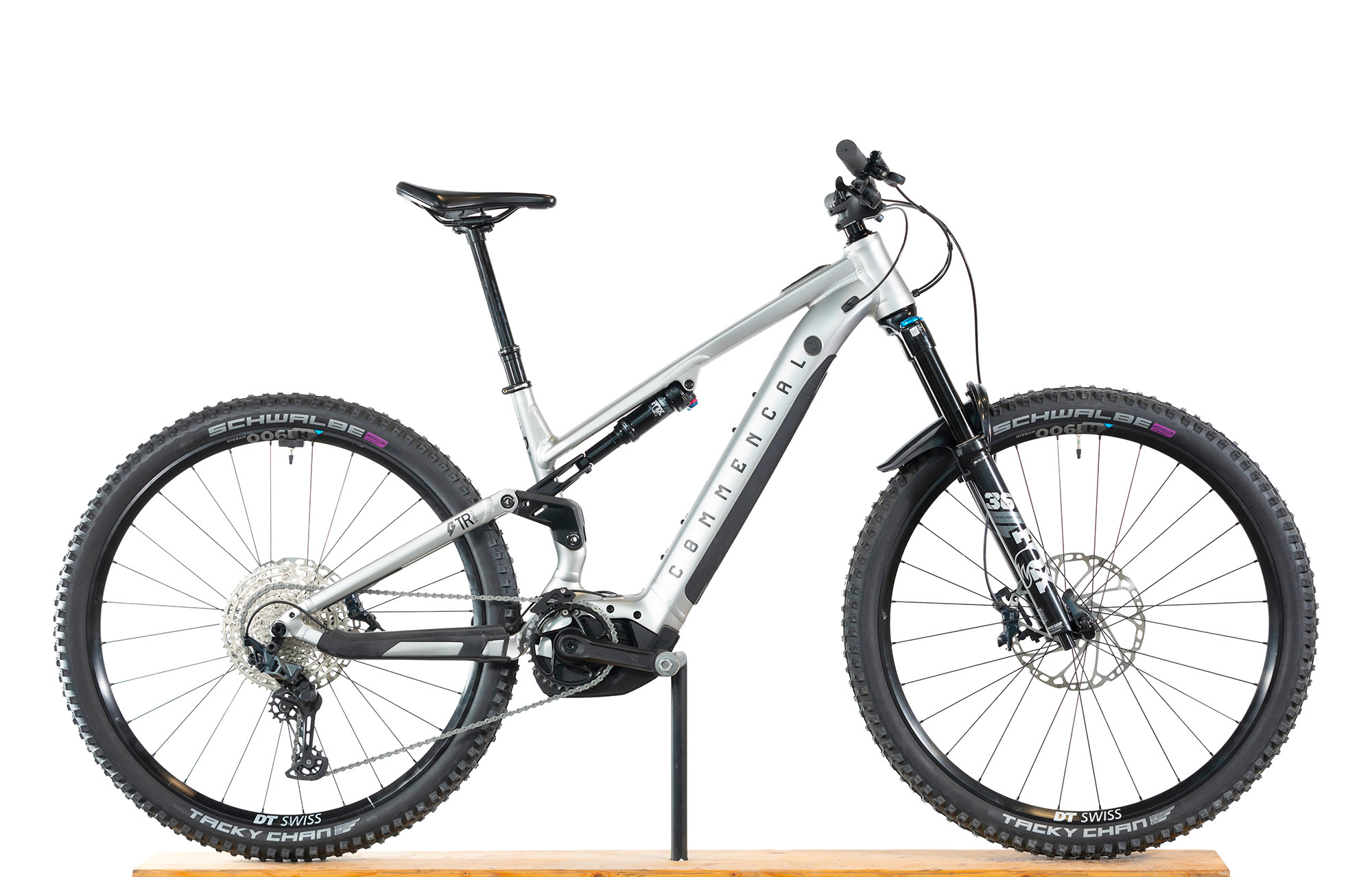 COMMENCAL META POWER TR BOSCH ESSENTIAL SILVER - M (22180202) 630km image number null