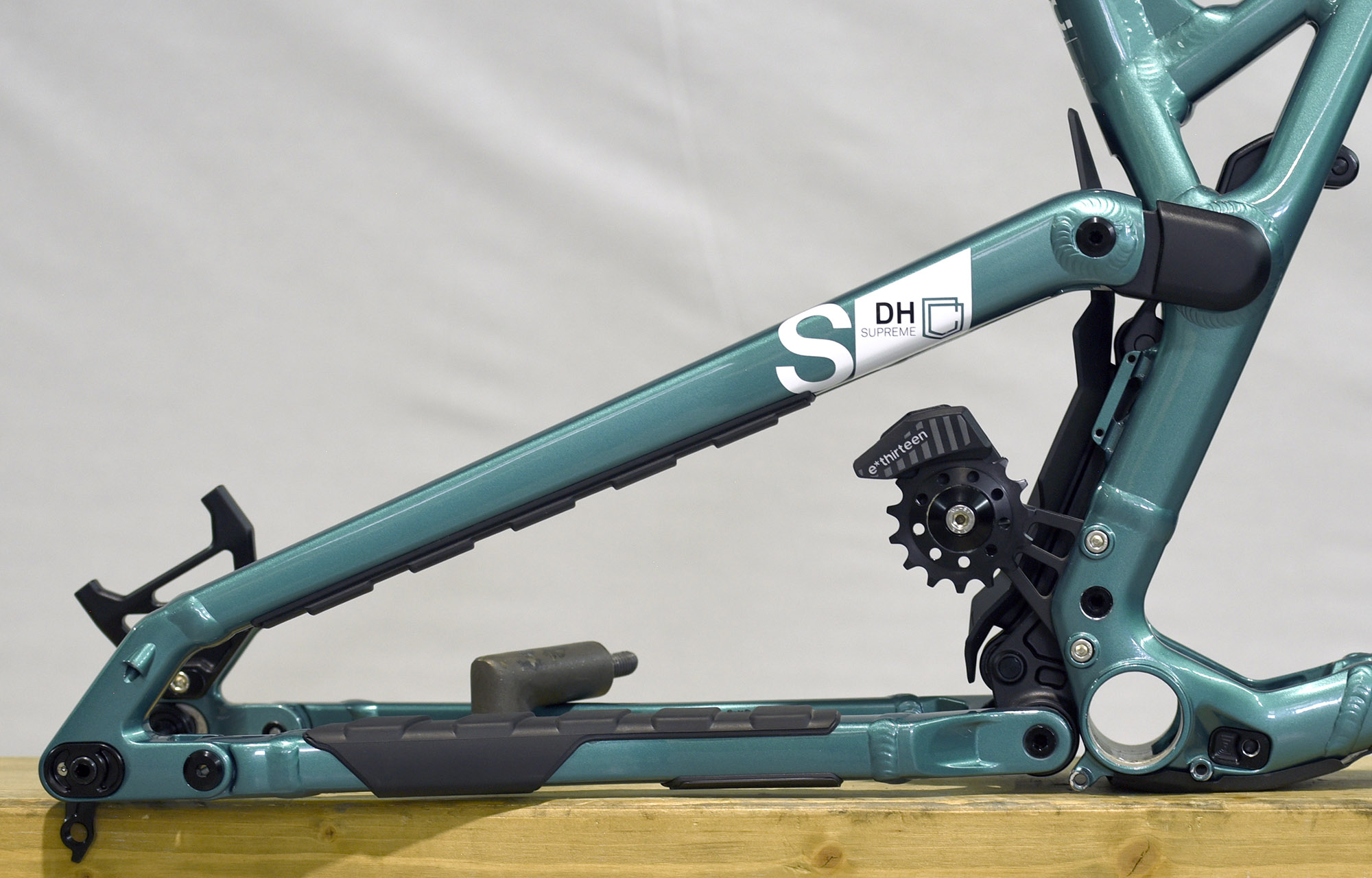 COMMENCAL | FRAME COMMENCAL SUPREME DH V5 METALLIC GREEN