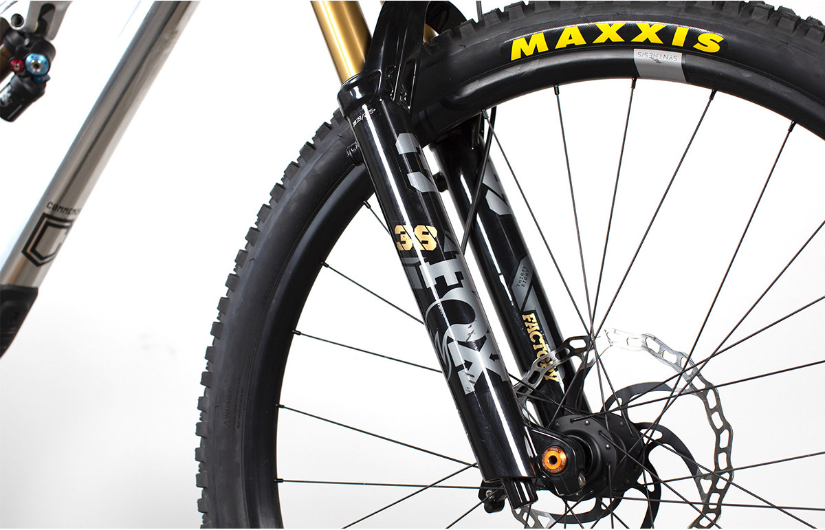COMMENCAL META SX V4 HIGH POLISHED CRANKBROTHERS ALC - L (22METAAMSGALCL) image number null