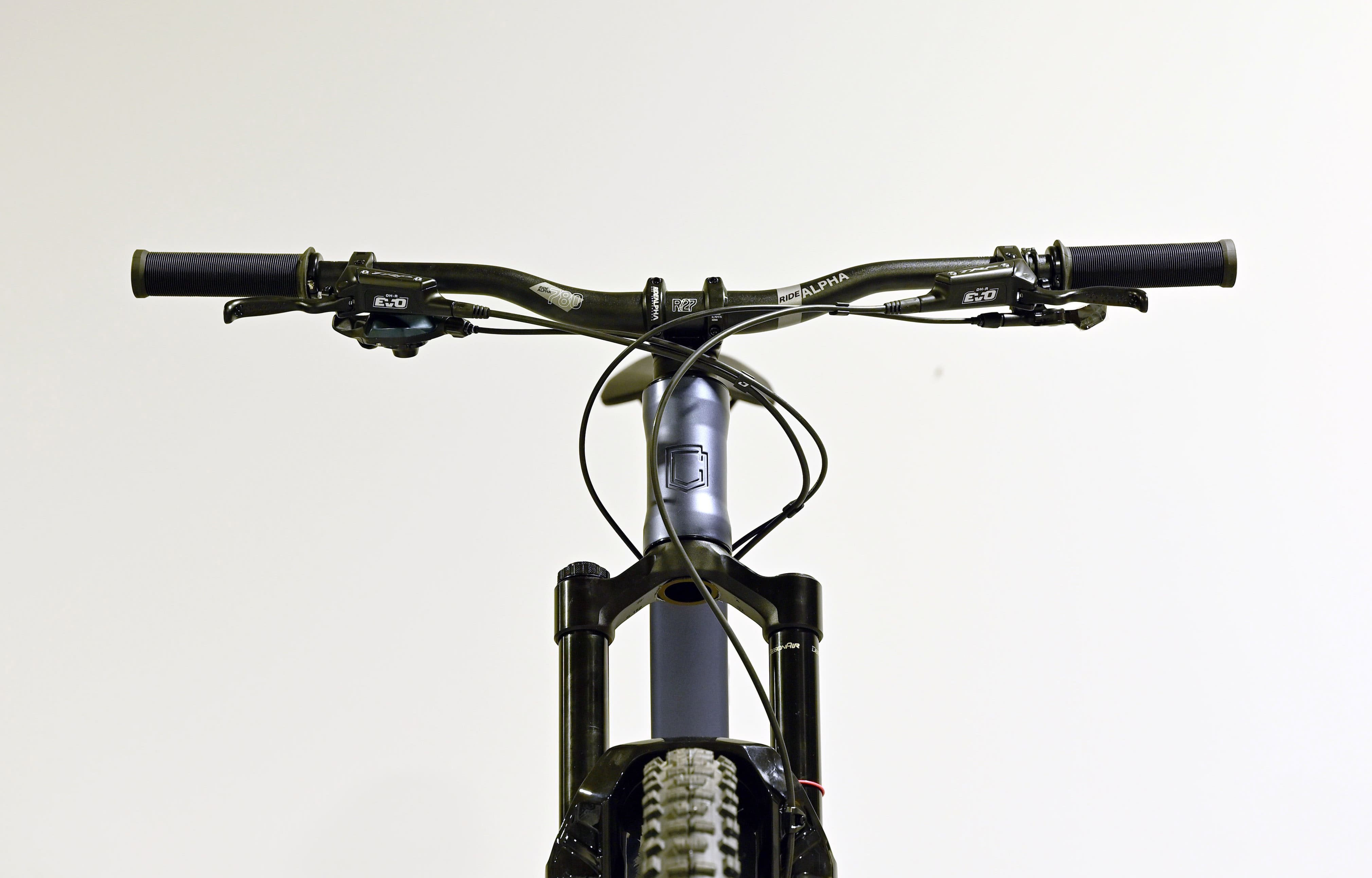 COMMENCAL META V5 RACE SPARKLY BLUE - M (23121302) image number null