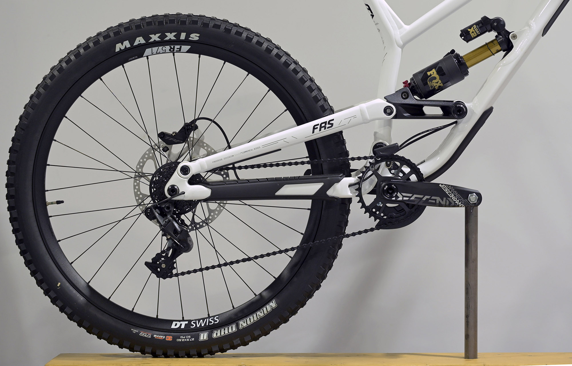 COMMENCAL FRS SIGNATURE PURE WHITE - M (25150502) image cover number large 0