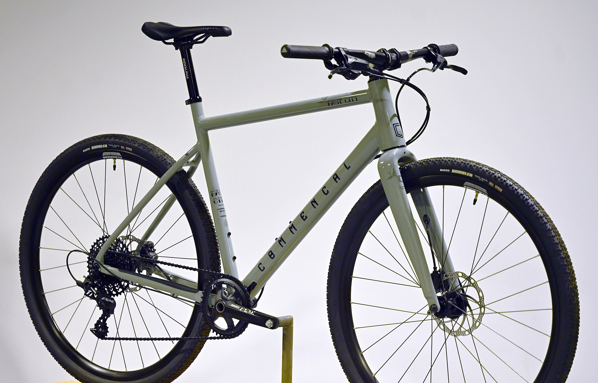 COMMENCAL FCB ORIGIN PYRITE GREY- L (23160003) image cover number large 2