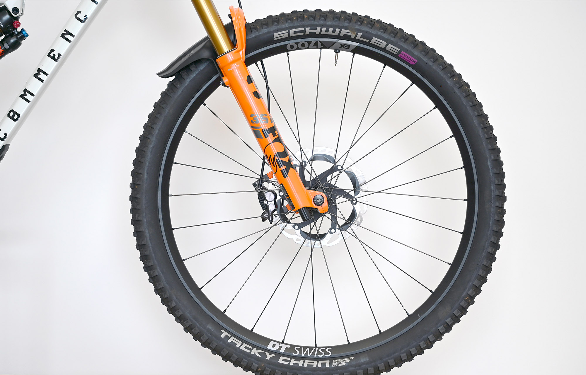COMMENCAL META V5 SIGNATURE CLEAR SILVER - M (23121002) image number null