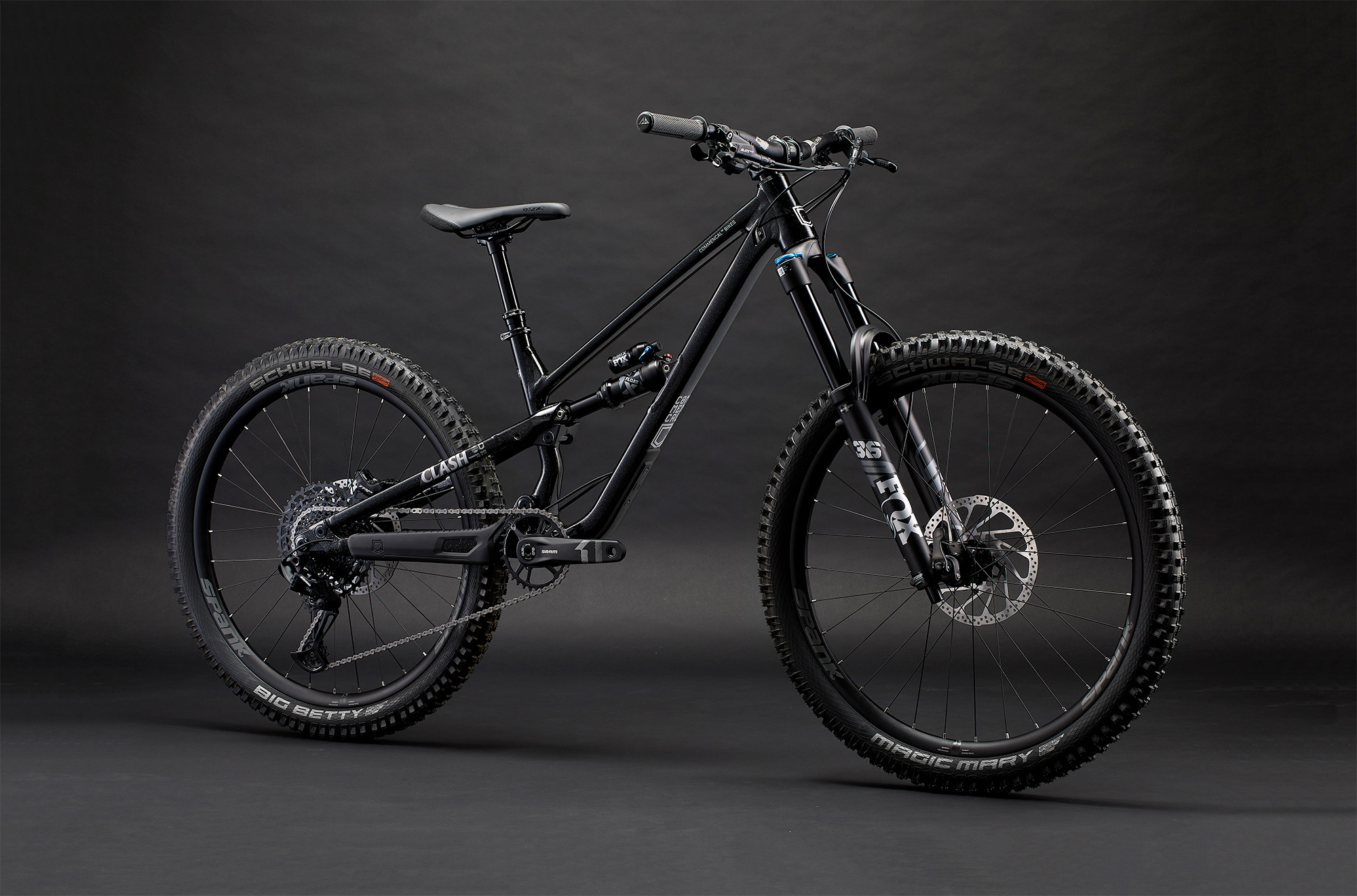 COMMENCAL CLASH XS GLITTERY BLACK image number null