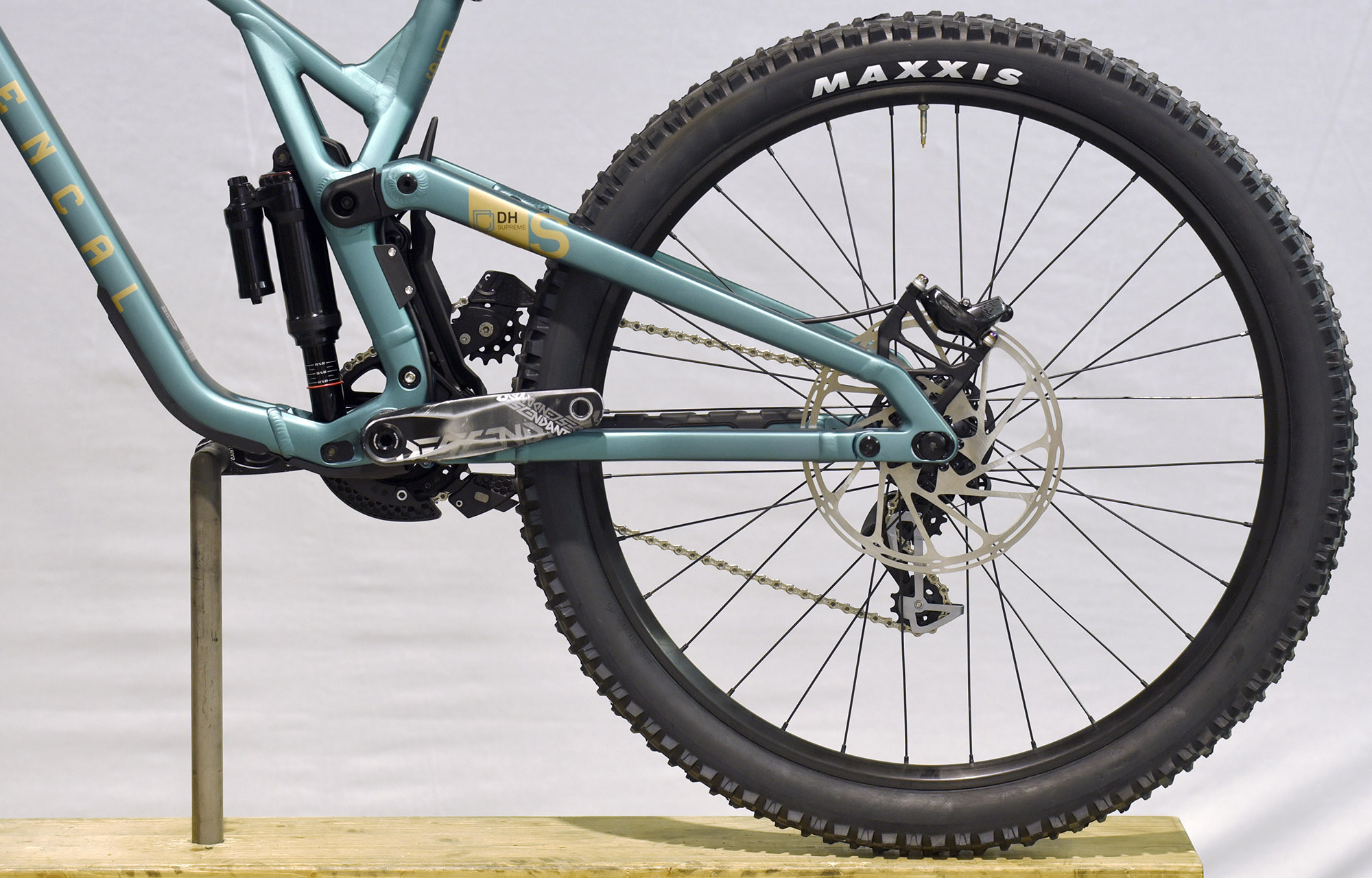 COMMENCAL SUPREME DH V5 RIDE ACID LAKE ALC - L (23100065) image number null
