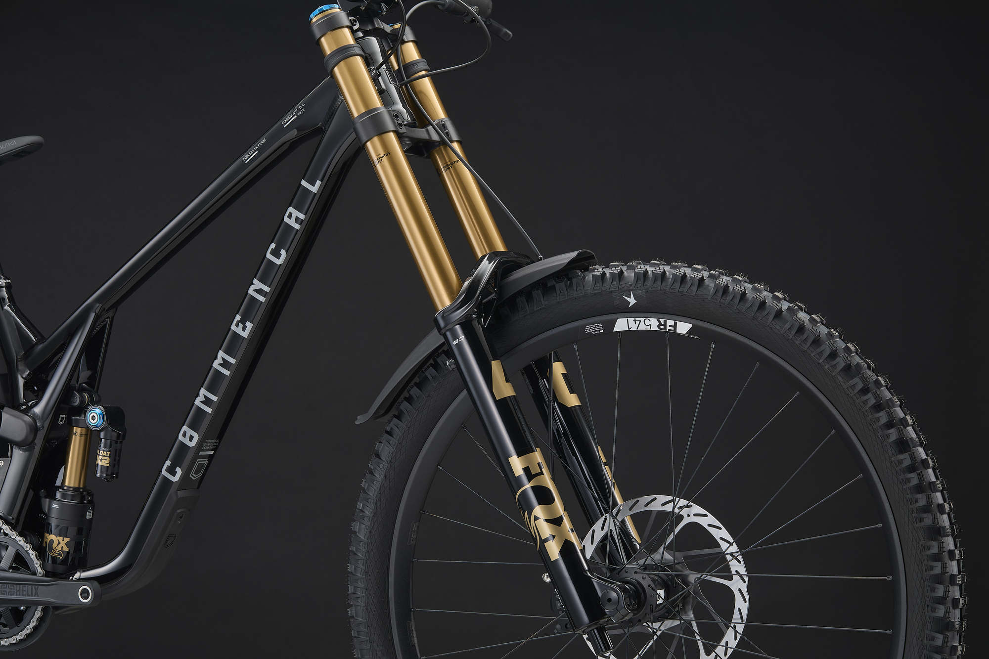 COMMENCAL SUPREME DH V5.2 SIGNATURE PURE BLACK 2027 image large number 6