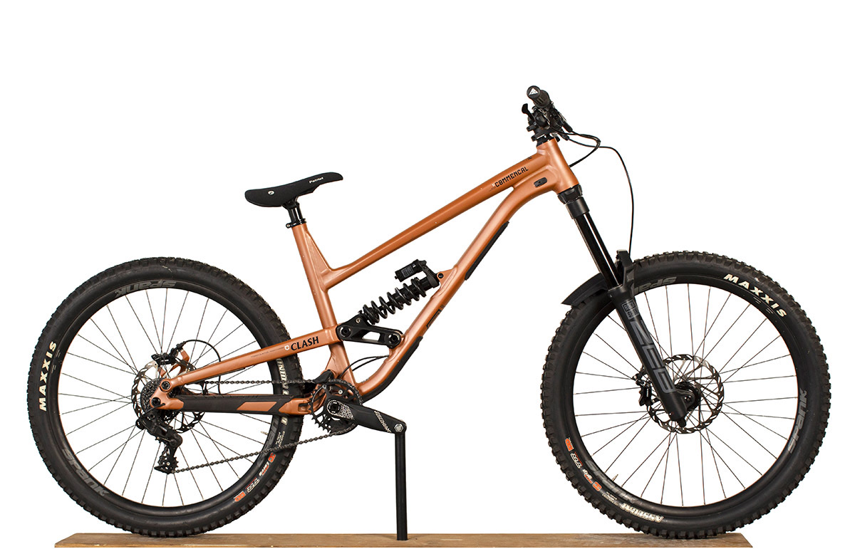 COMMENCAL CLASH RIDE PARK EDITION UTAH DIRT NEW ROCKSHOX - XL (22131804) image number null
