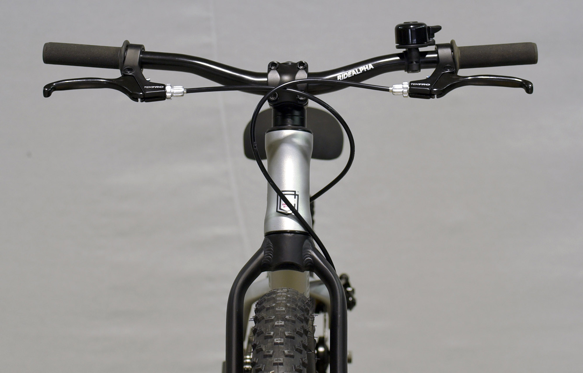 COMMENCAL RAMONES 16 SILVER - 16 (22172900) image number null