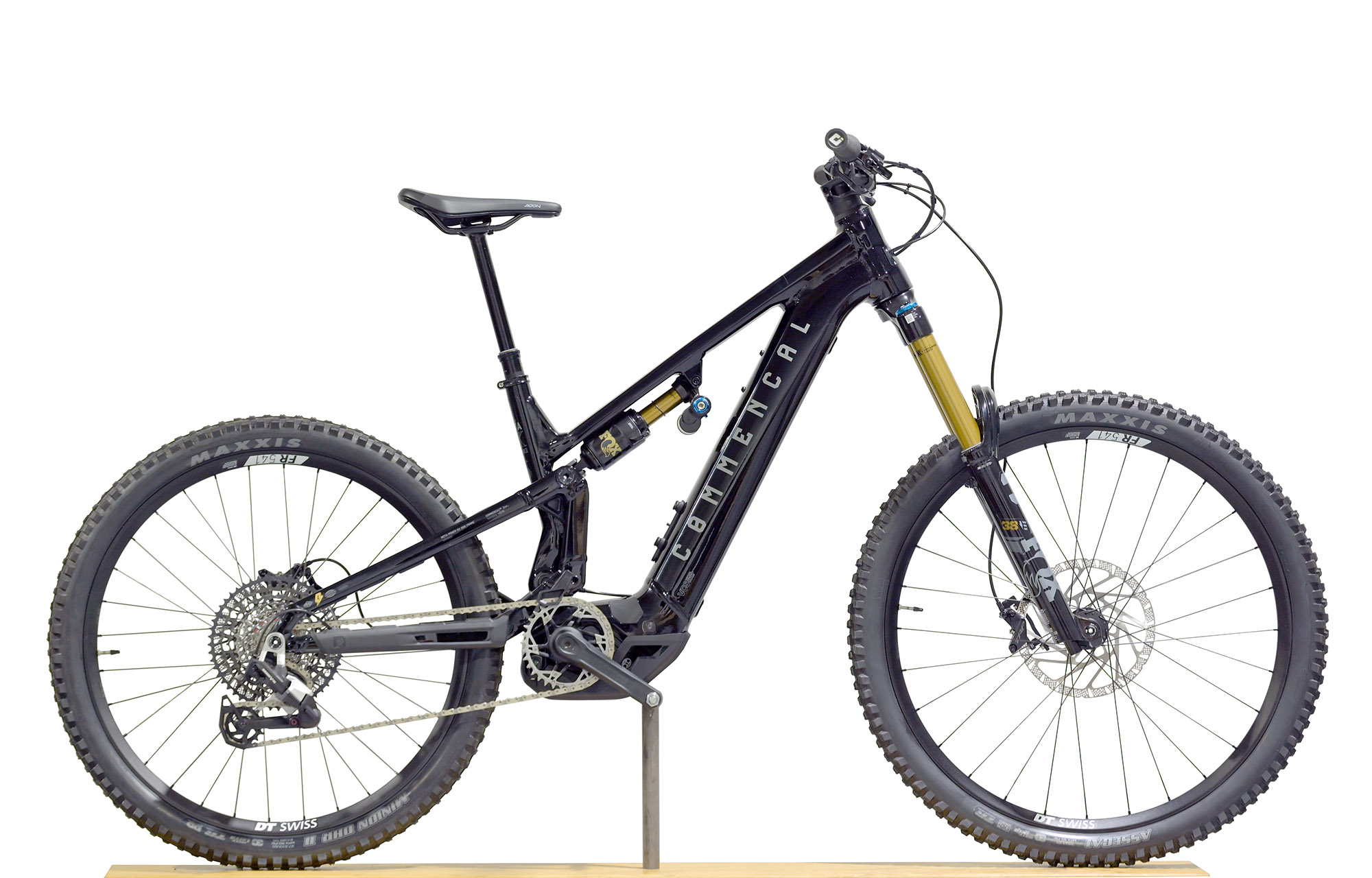 COMMENCAL META POWER SX 800 SIGNATURE PURE BLACK - M (25180402) 91 km image number null