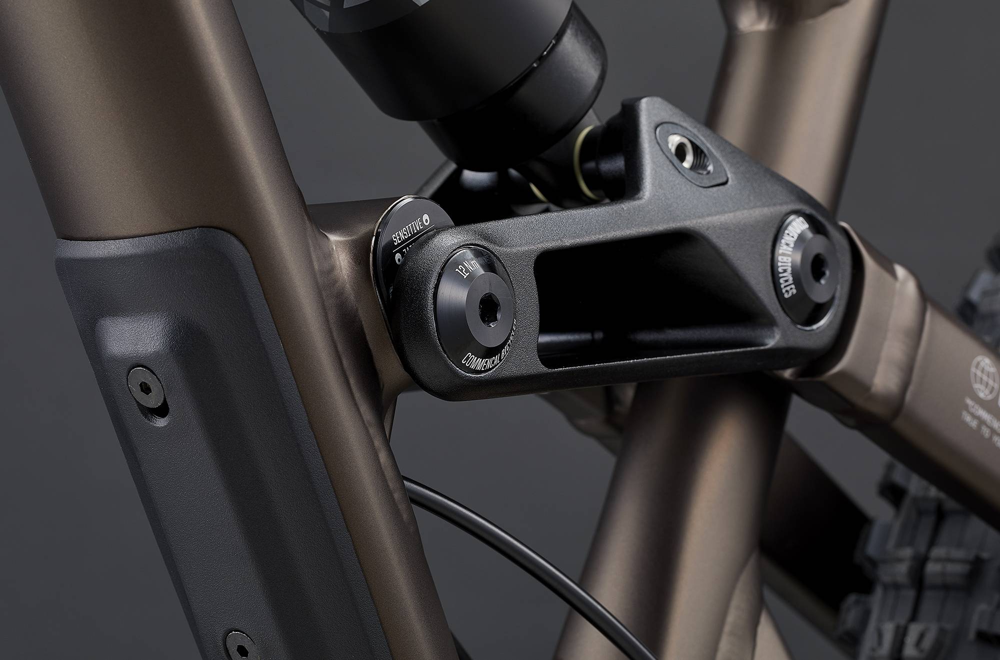 COMMENCAL CLASH ESSENTIAL FROZEN BROWN image number null