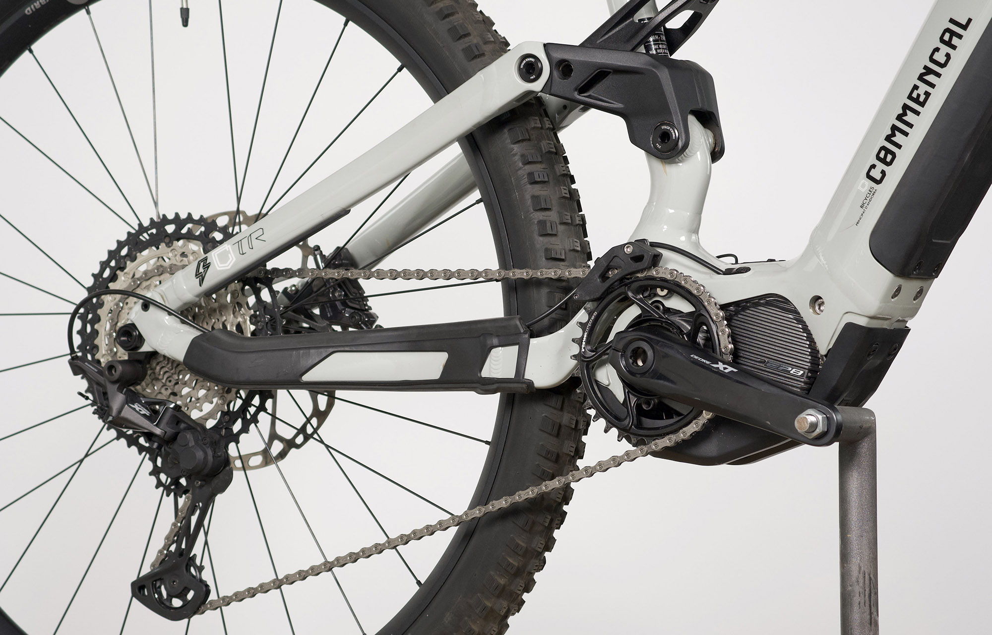 COMMENCAL META POWER TR SHIMANO OHLINS EDITION ASH GREY - M (22181602) 98m image cover number large 1