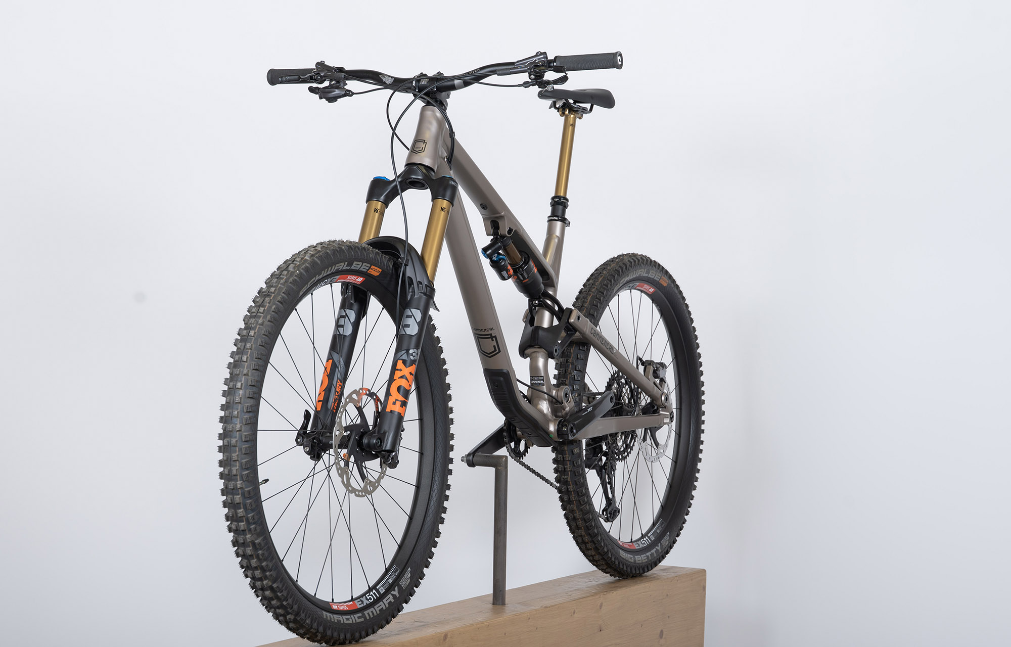 COMMENCAL META SX V4 SIGNATURE CHAMPAGNE - L (22131003) image cover number large 4