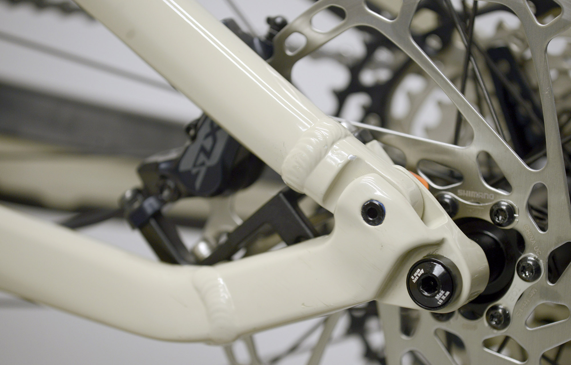 COMMENCAL META POWER SX BOSCH ESSENTIAL CHALK - M (22135902) 615 km image number null