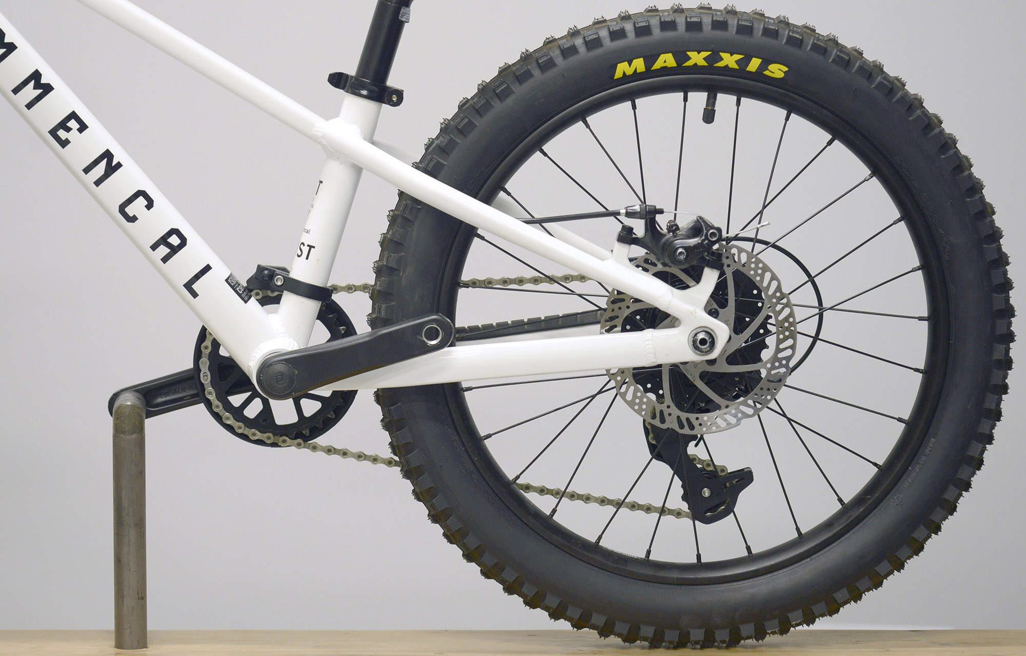 COMMENCAL RAMONES REVOSHIFT PURE WHITE - 20 (23177852) image number null