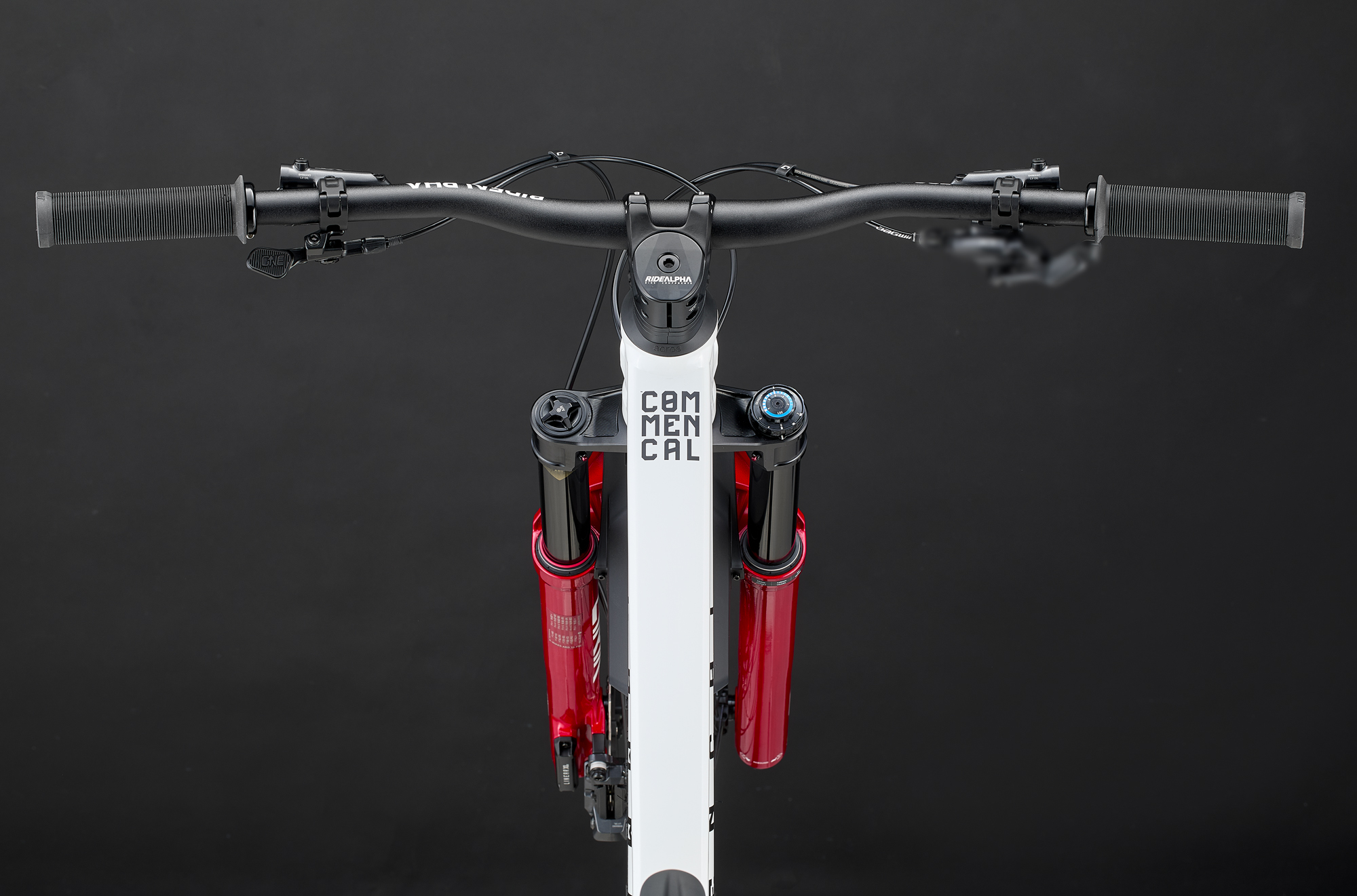 COMMENCAL T.E.M.P.O. V2 ROCKSHOX PURE WHITE 2027 image number null