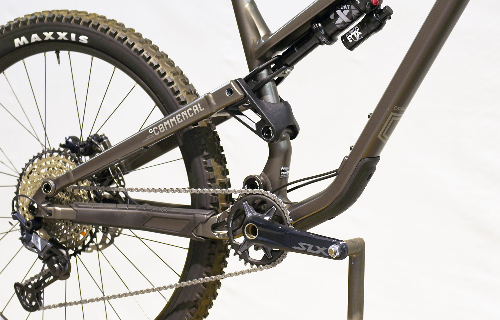 COMMENCAL META SX V4 ESSENTIAL - M (22130602) image number null