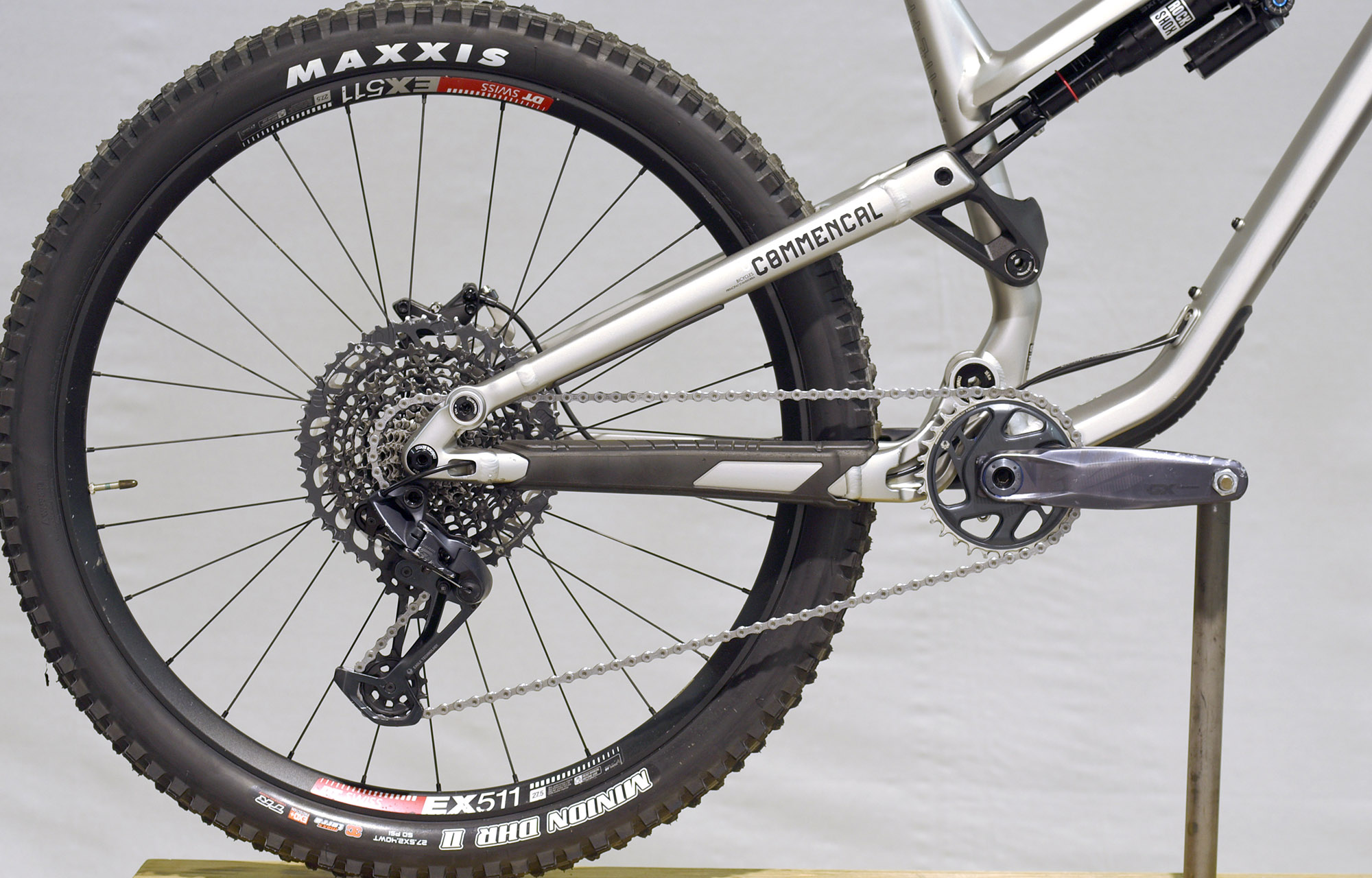 COMMENCAL META SX RACE SILVER - M (22130802) image number null