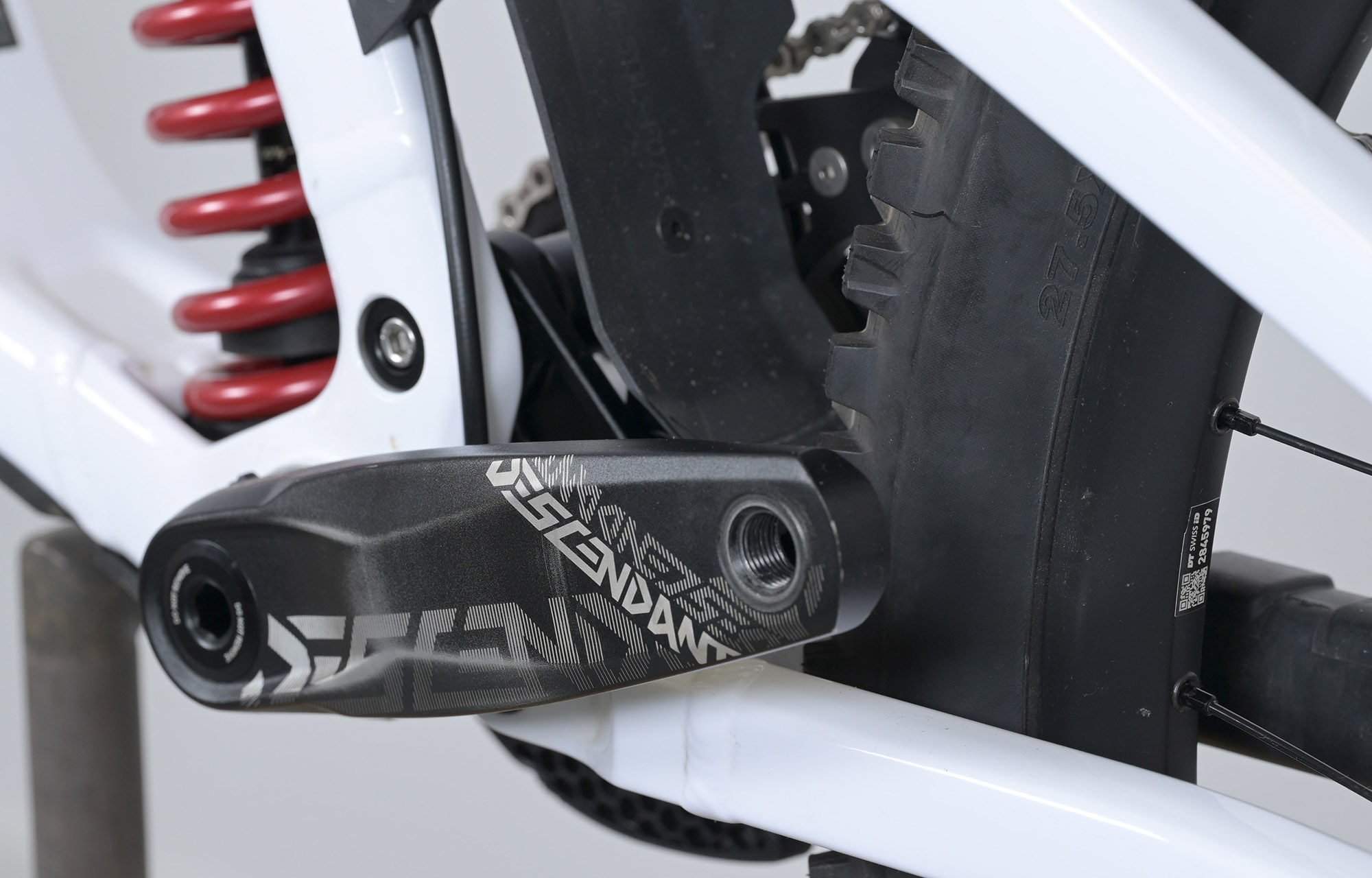 COMMENCAL SUPREME DH V5 ROCKSHOX PURE WHITE - M (24157102) image cover number large 9
