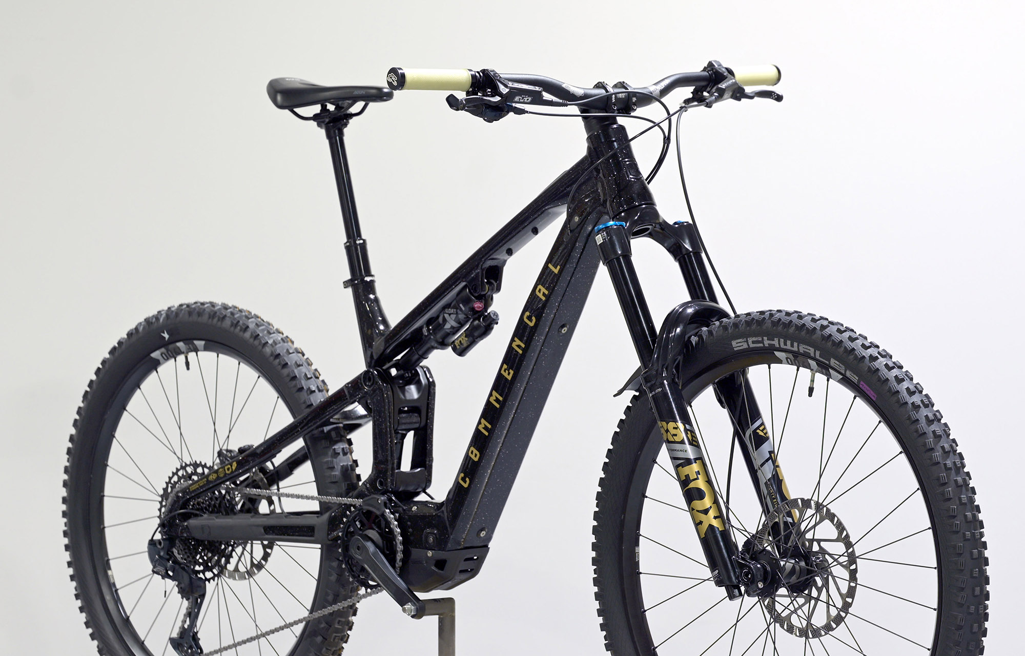 COMMENCAL META POWER SX 400 ESSENTIAL GLITTERY BLACK - M (24182392) 669 km image cover number large 2
