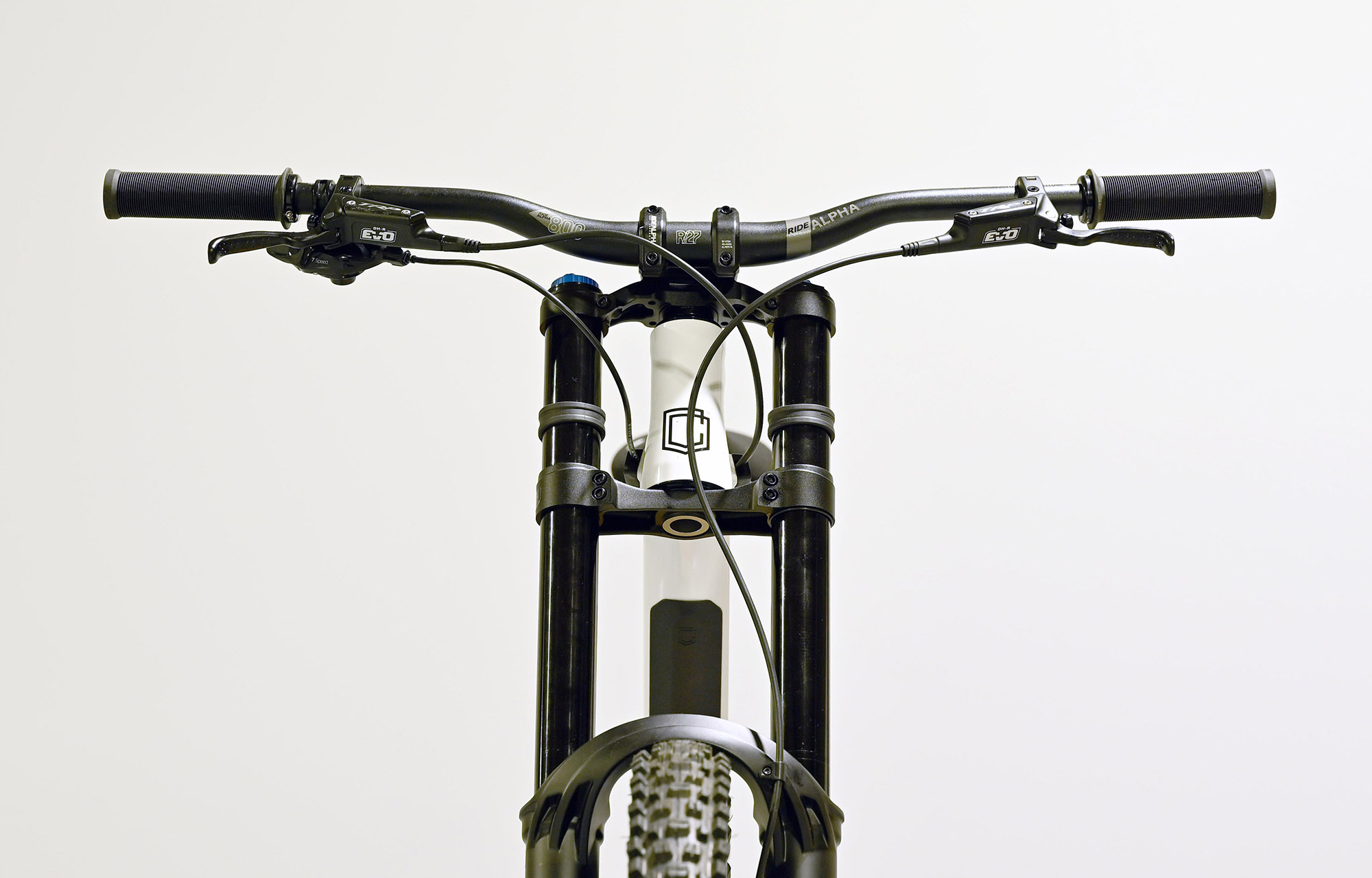 COMMENCAL FRS ESSENTIAL PURE WHITE - L (23150504) image number null
