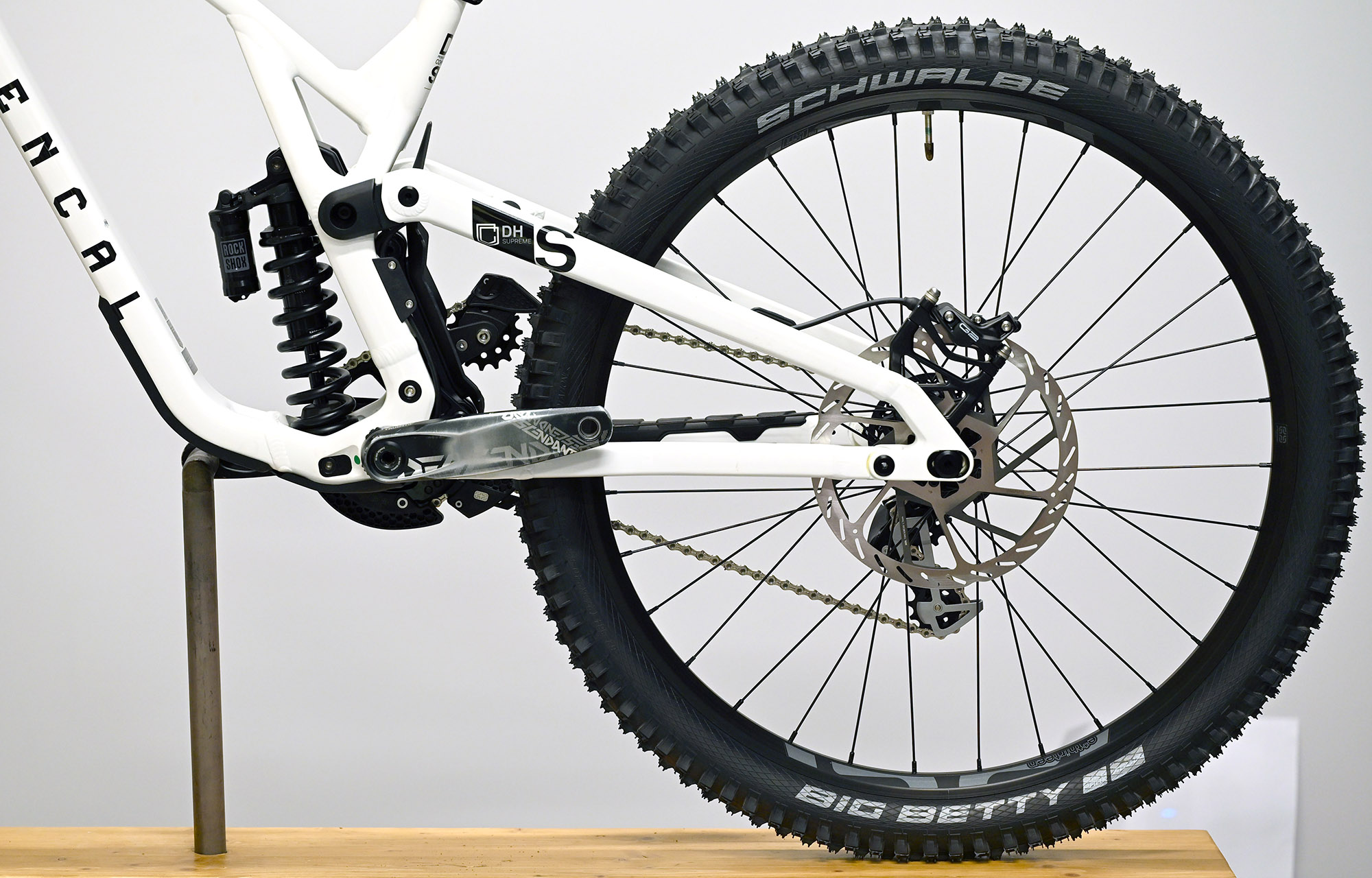 COMMENCAL SUPREME DH V5 PURE WHITE ALC - M (22102063) image number null